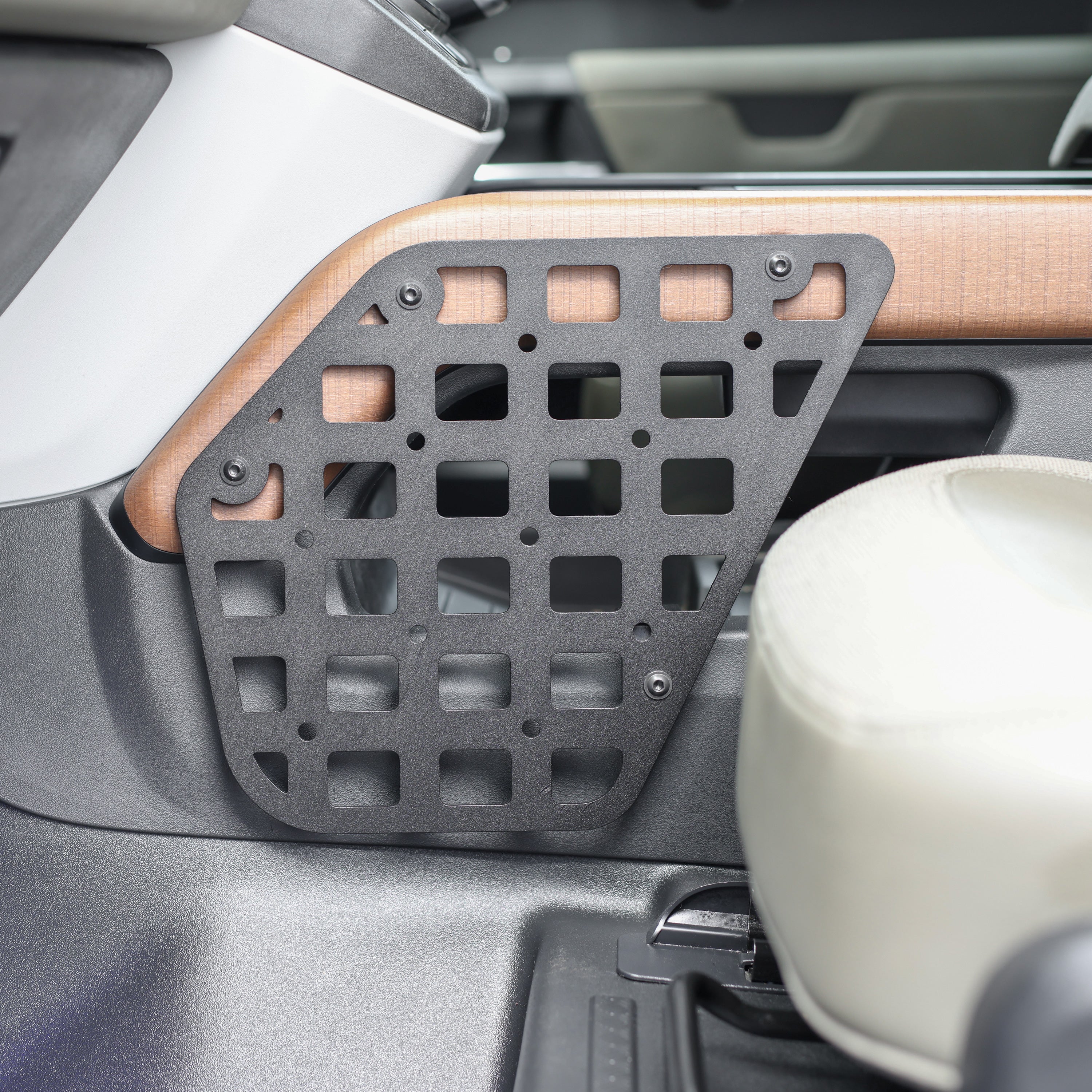 1x Centre Console Molle Plate for Land Rover Defender L663 - Image 4