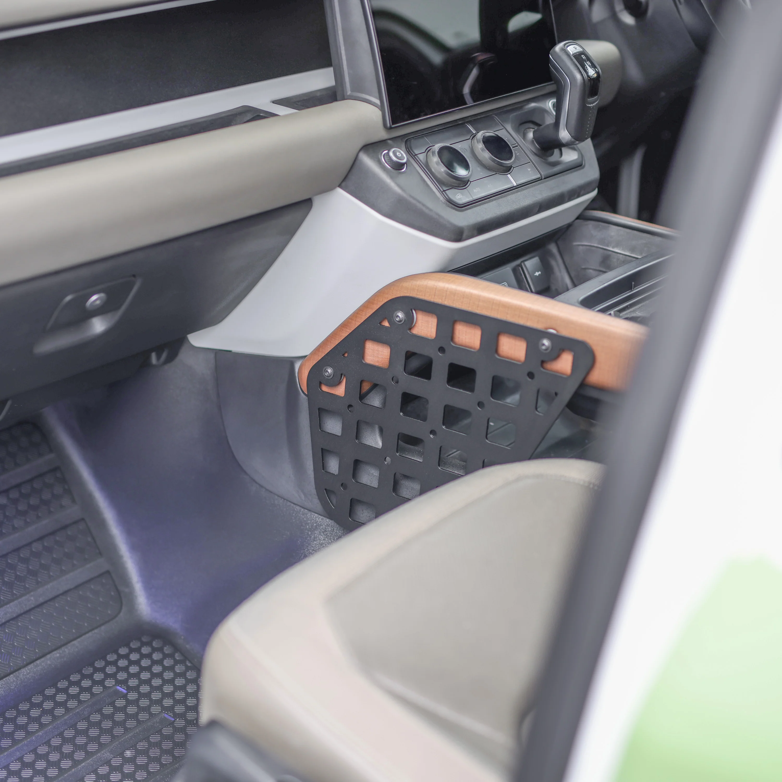 1x Centre Console Molle Plate for Land Rover Defender L663 - Image 7