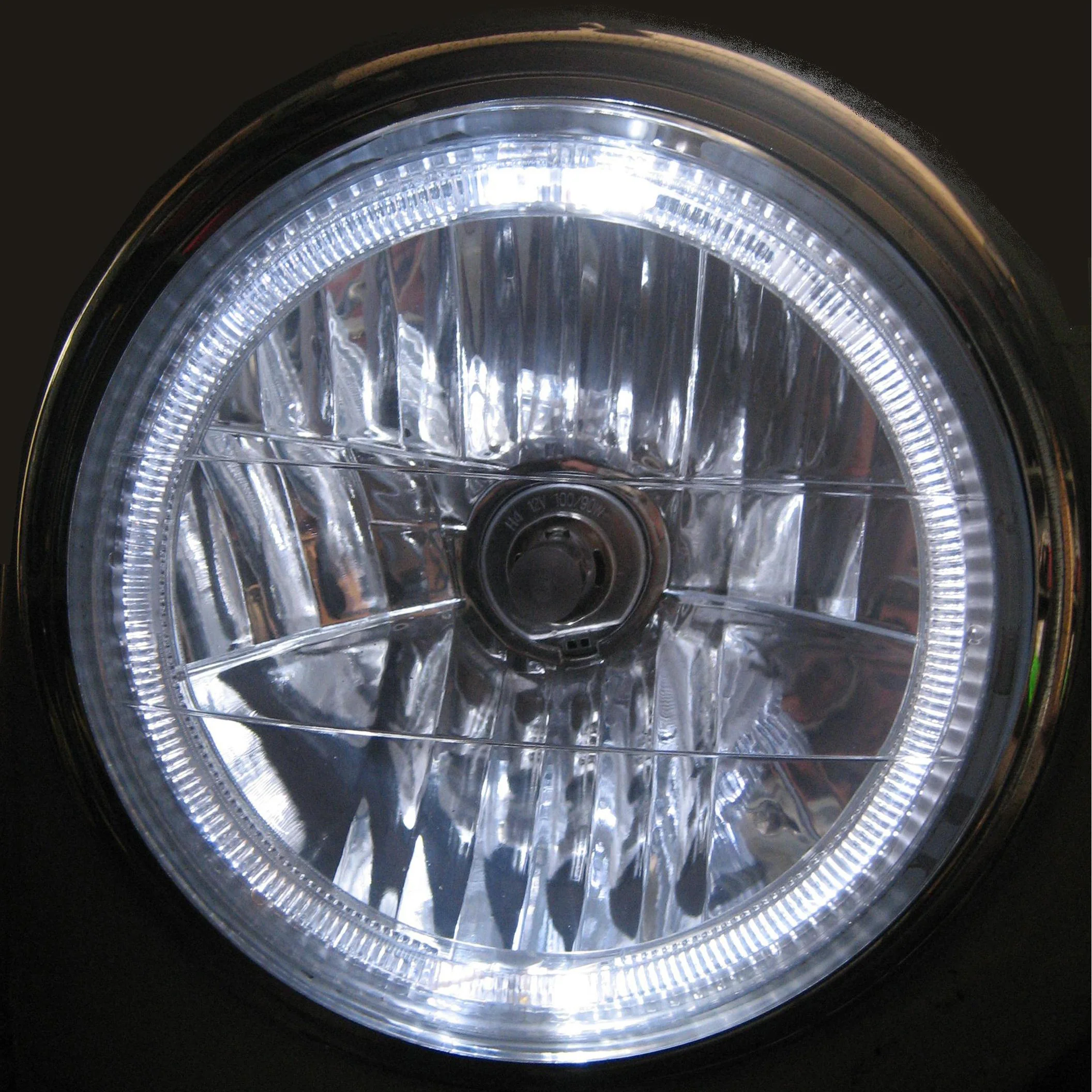 2x 7" Headlights with Angel Eye - RHD - Image 2