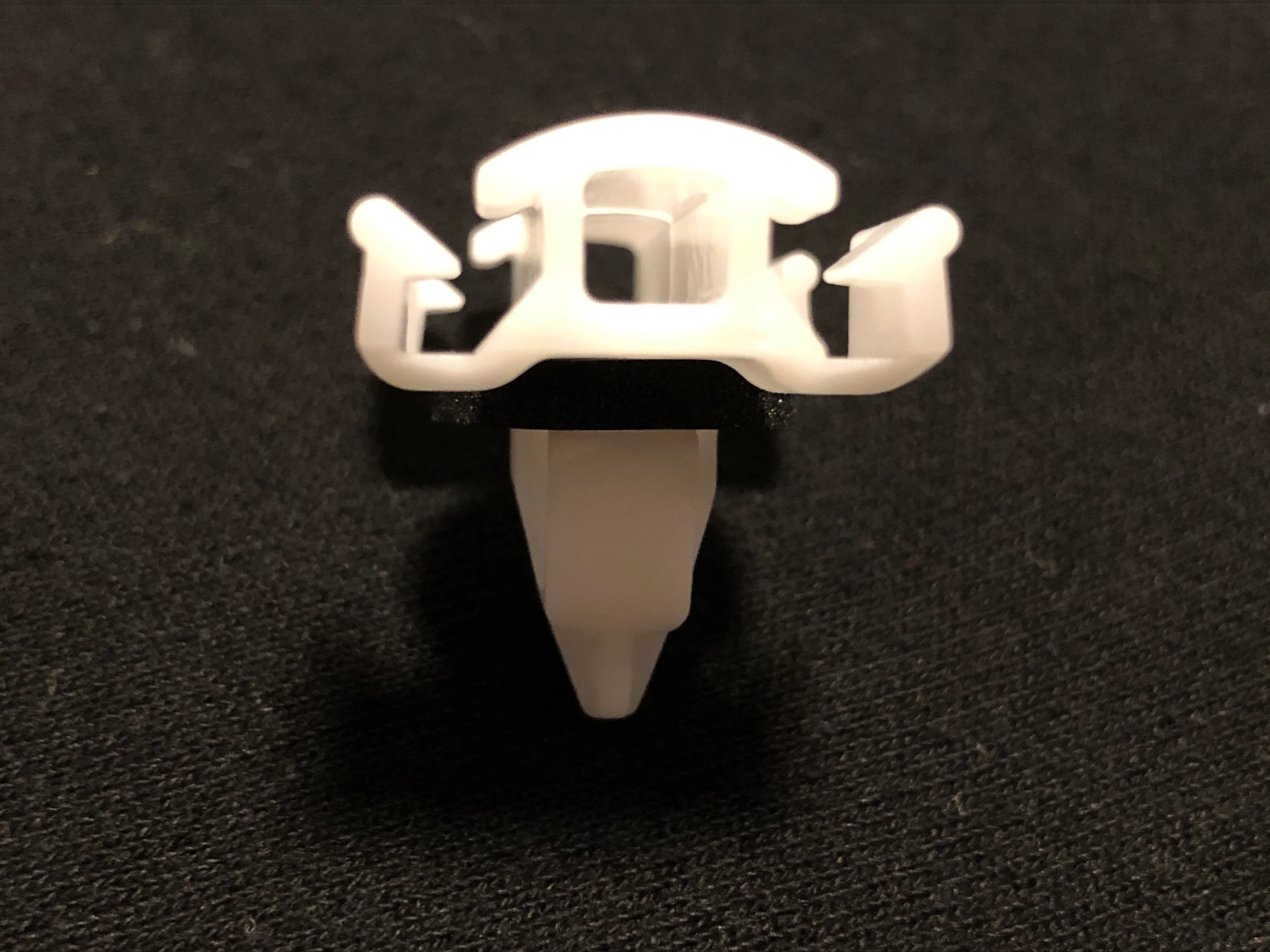 5x Outer Door Moulding Panel Clips for Range Rover L322 (Upper ridge) - Image 3