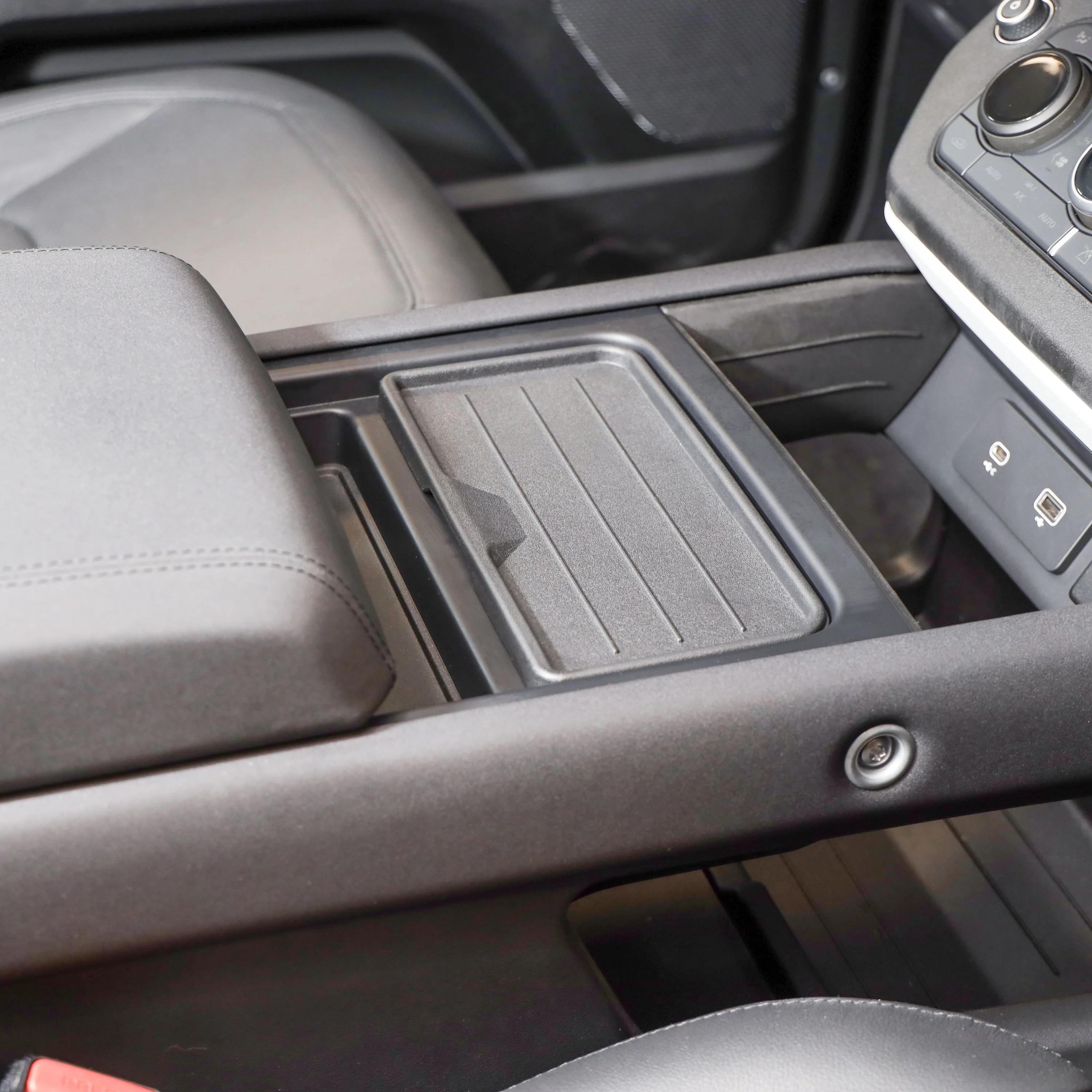 Aftermarket Centre Console Organiser Tray / Lid for Land Rover Defender L663 - Image 2