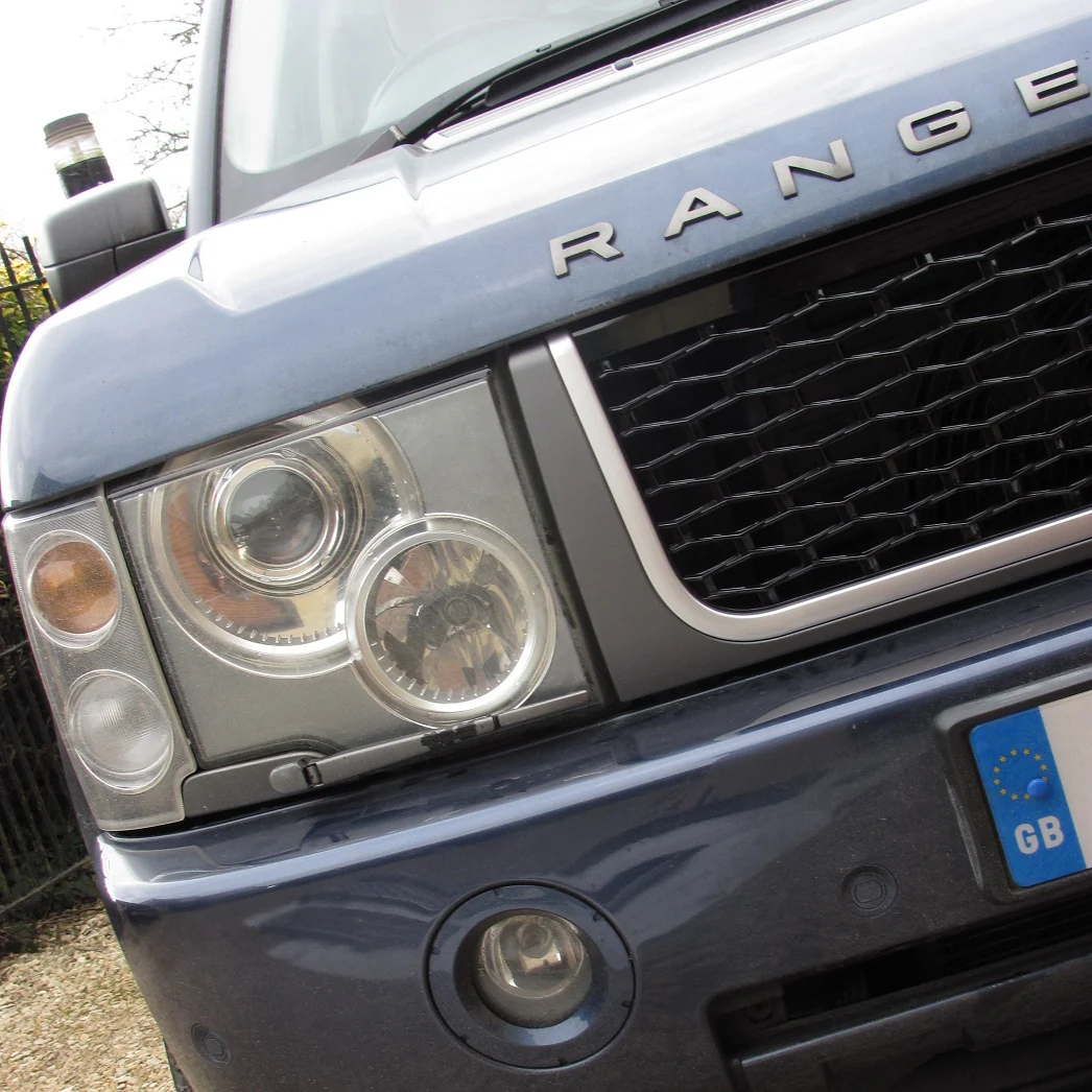 "Autobiography Style" Grille for Range Rover L322 2002-05 (with Square Headlights) - Grey Silver Black - Image 2