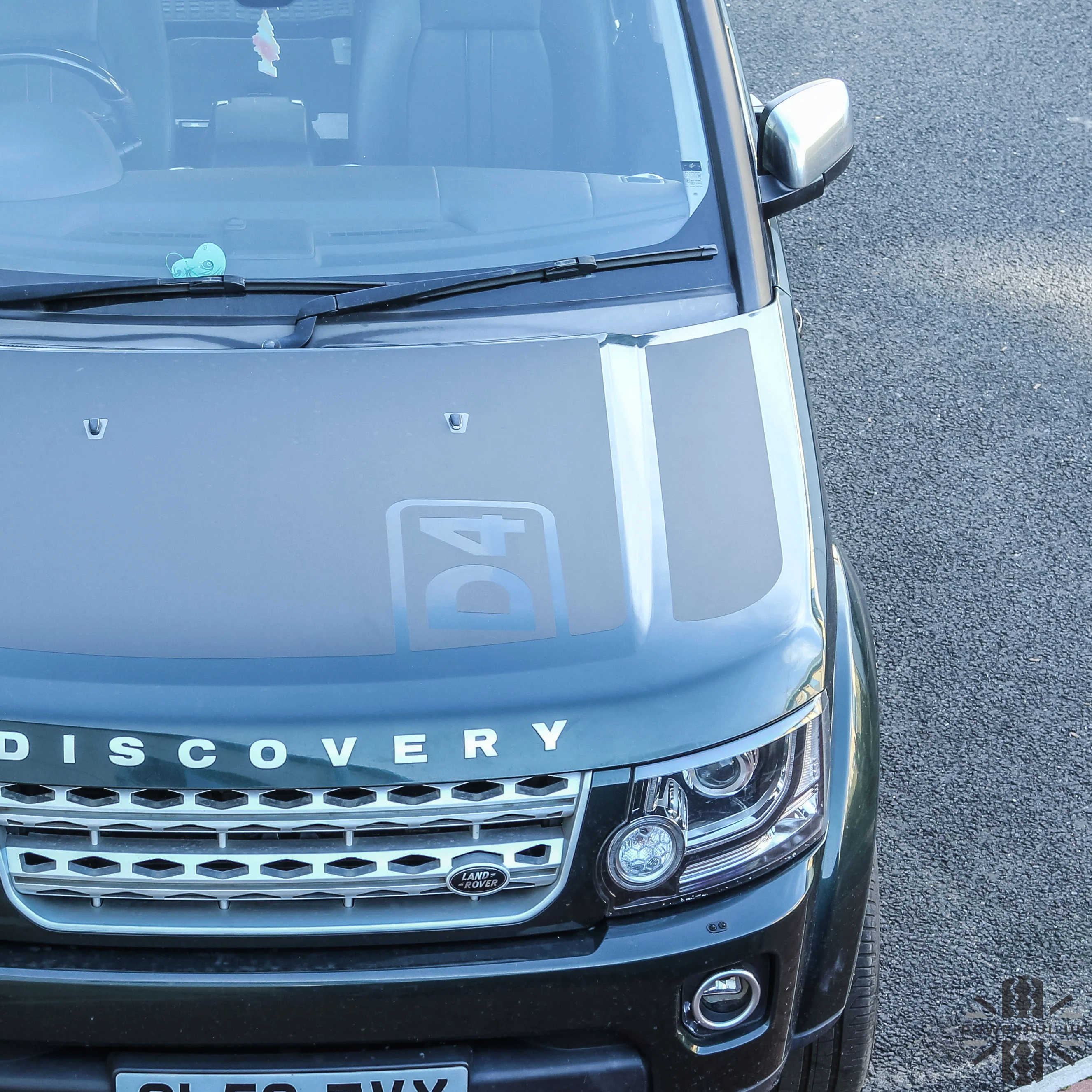 Bonnet Side Panel Decals - Large Type for Land Rover Discovery 3&4 - Image 3