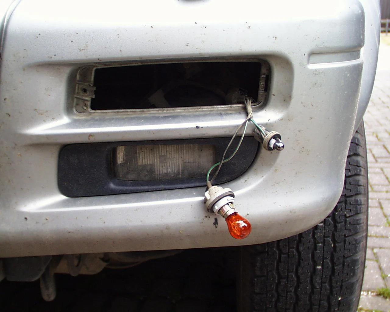 Clear front Bumper Light Upgrade kit for Mitsubishi L200 + Bulbs (Pair) - Image 6