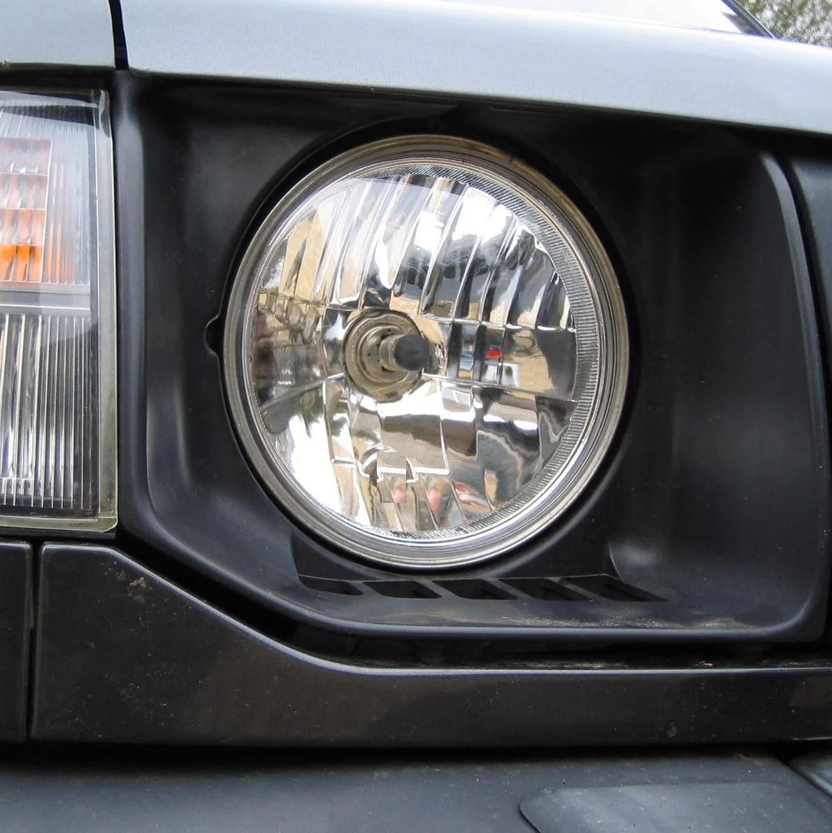 Crystal Headlight Conversion Mitsubishi Pajero Upgrade (Pair) -  RHD - Image 2
