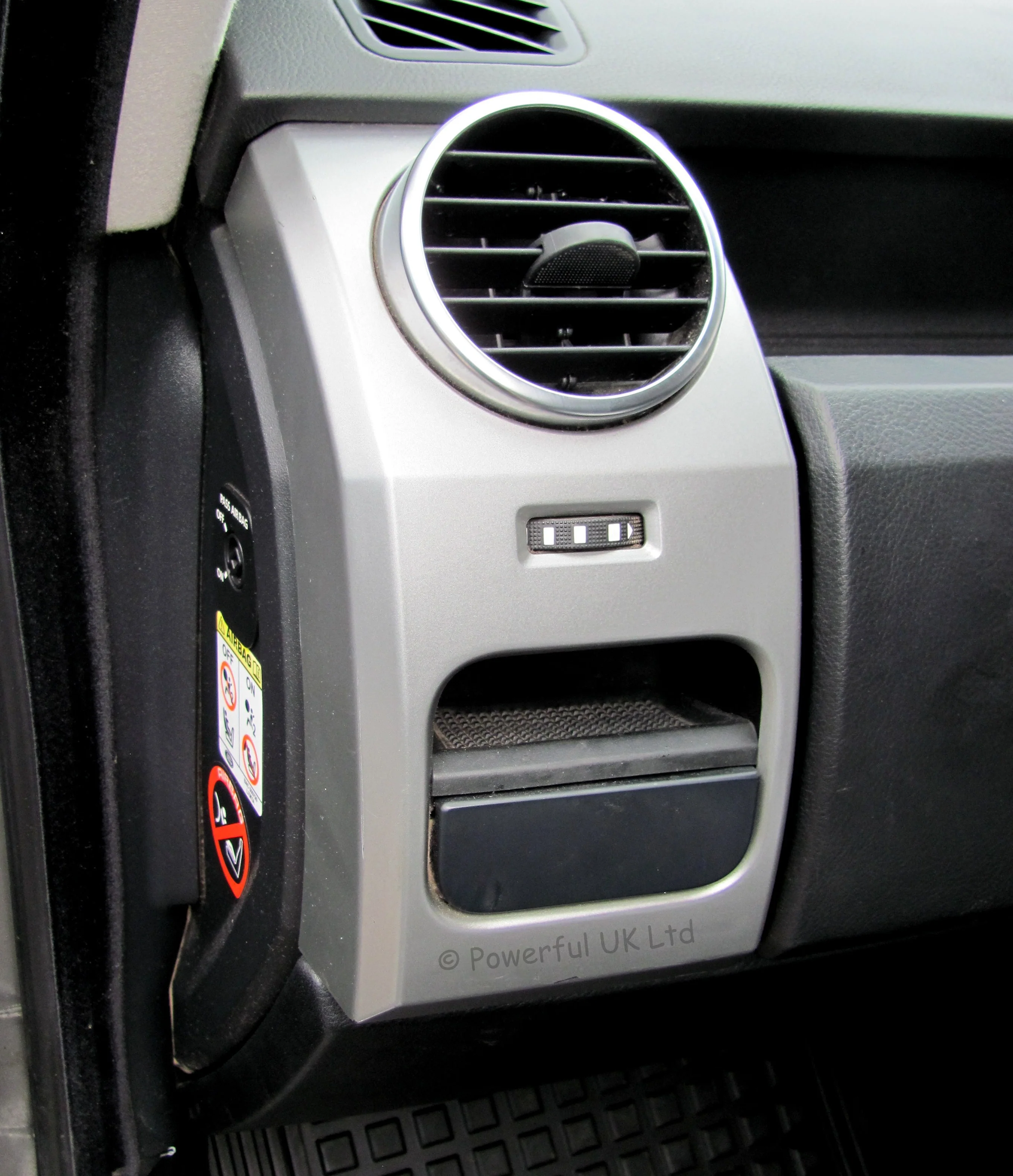 Dashboard End Cup Holder Fascia - Ebony Black - for Land Rover Discovery 3 - Image 4