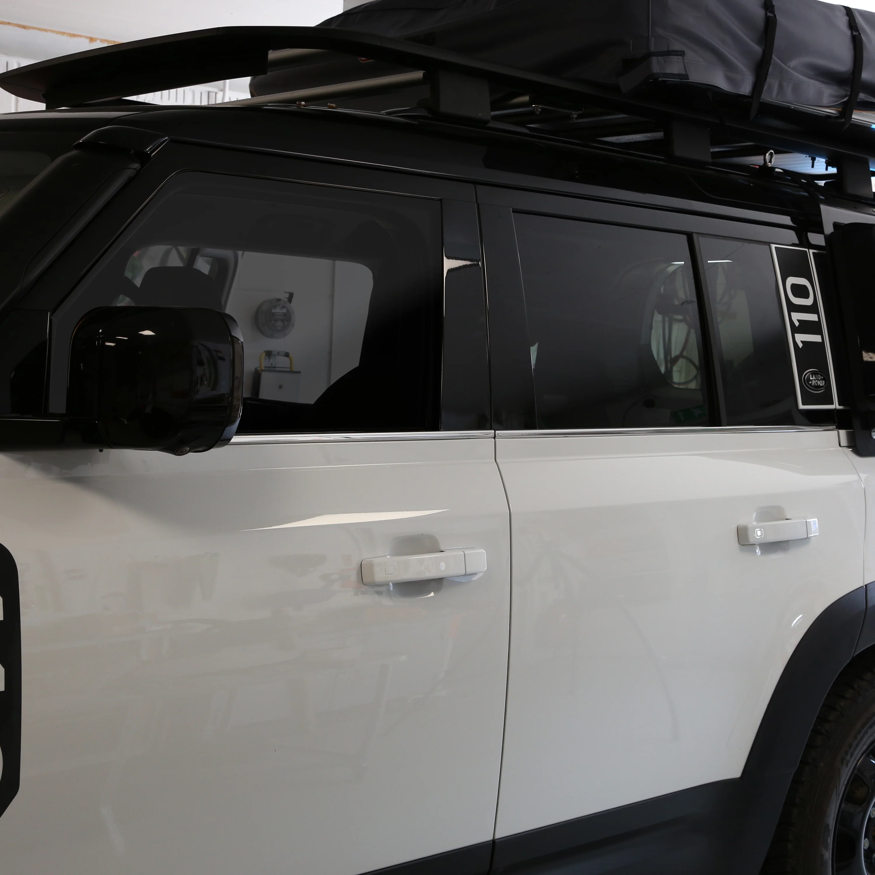 Door & Tailgate Handle Covers - Santorini Black - for Land Rover Defender L663 (110/130) - Image 4