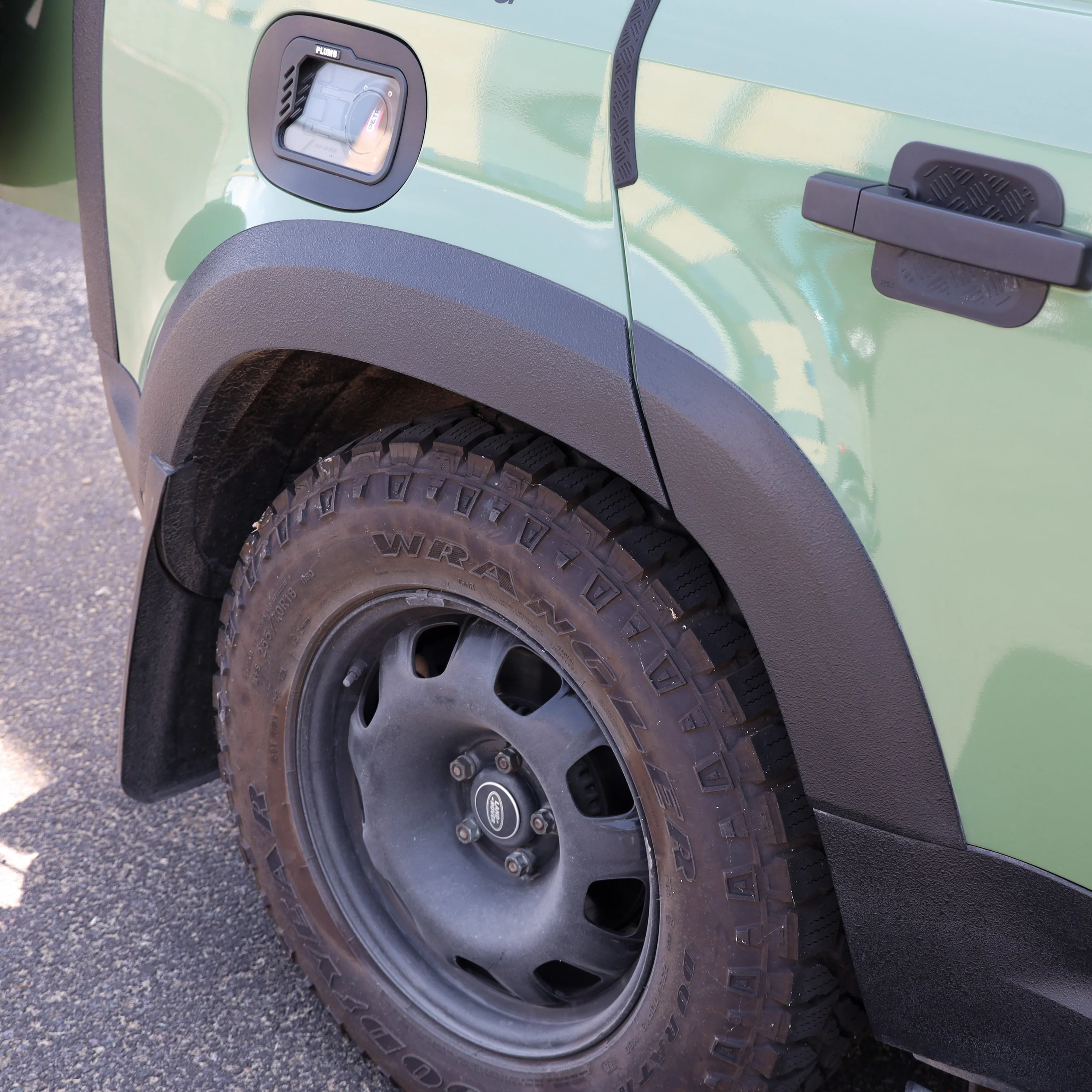 Extended Wheel Arch Set in Raptor Black for Land Rover Defender L663 (110 model) - Image 7