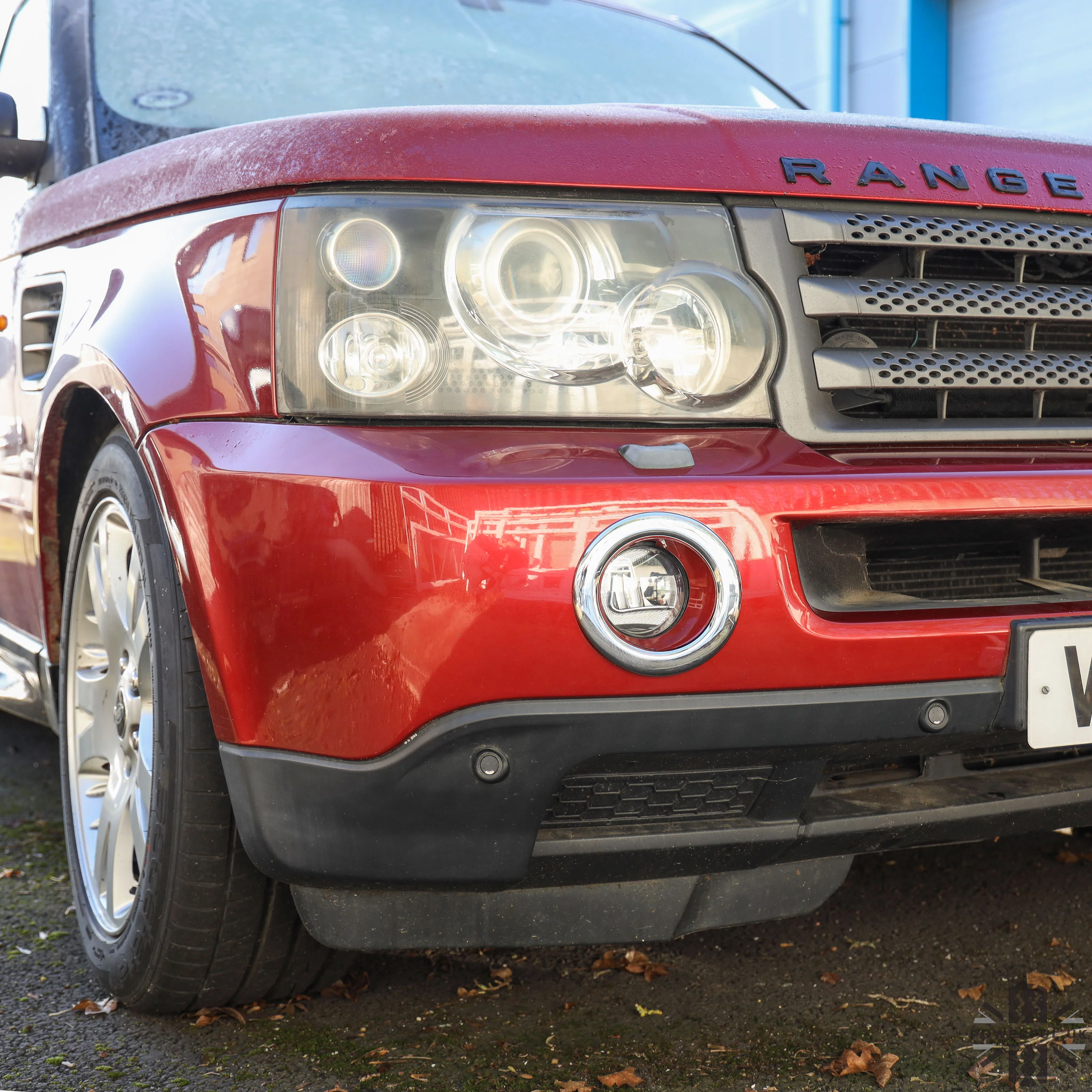 Fog Bezel Covers for Range Rover Sport 2005-09 - Chrome - Image 4