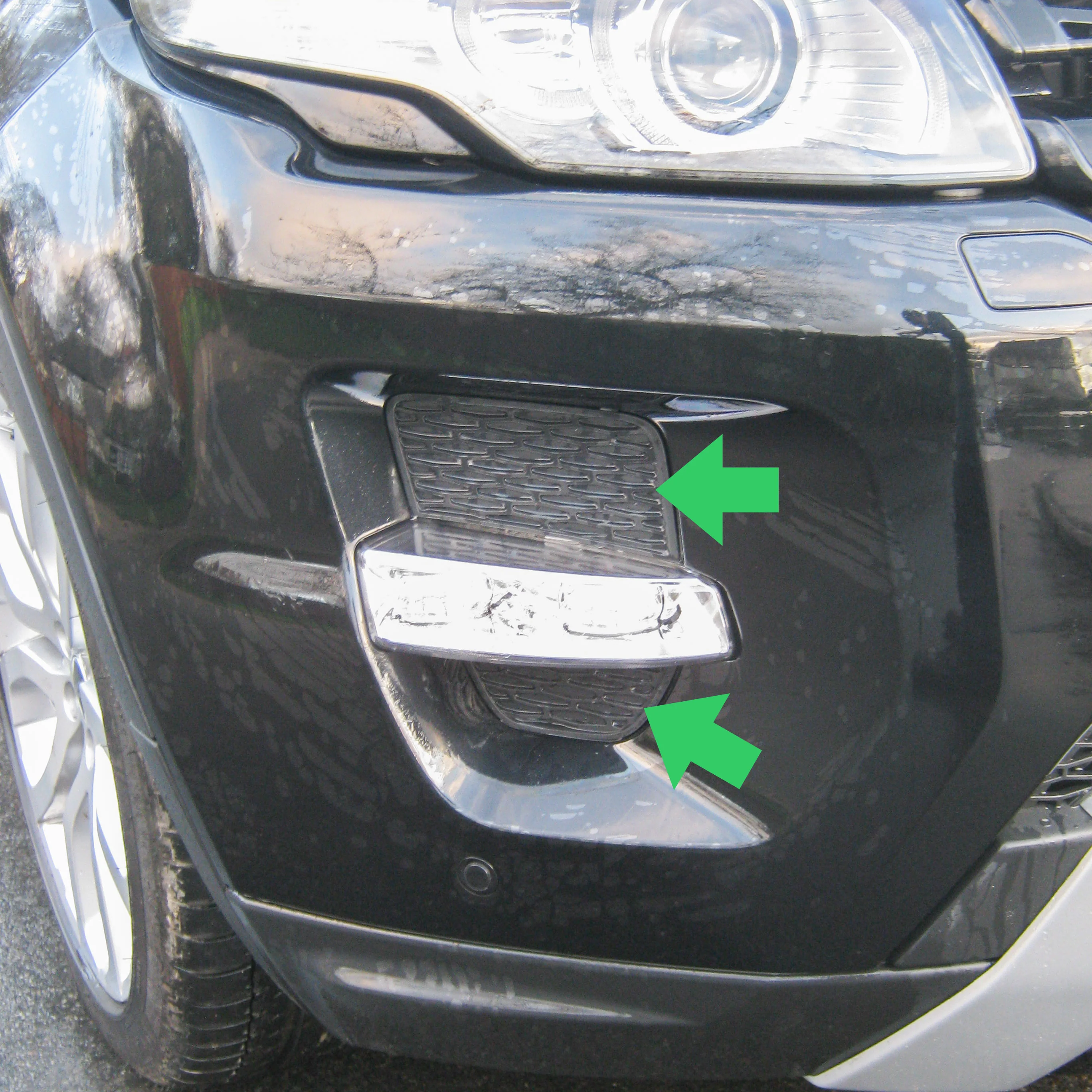 Fog Surround Vent Set in Chrome for Range Rover Evoque 2011-15 (Dynamic) - Image 2