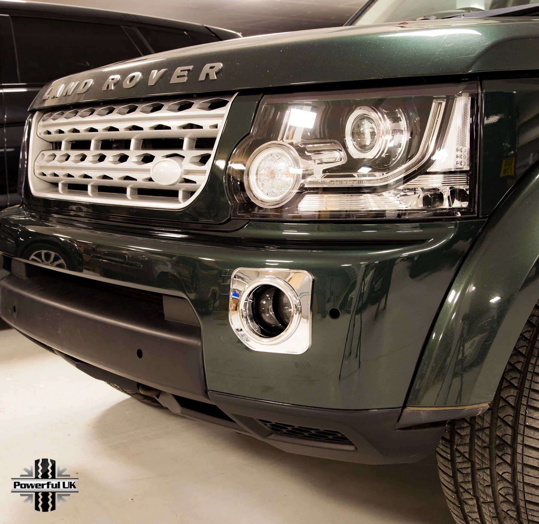 Front Bumper Fog Lamp Bezels Facelift look - Full Chrome - for Land Rover Discovery 4 2010-14 - Image 3