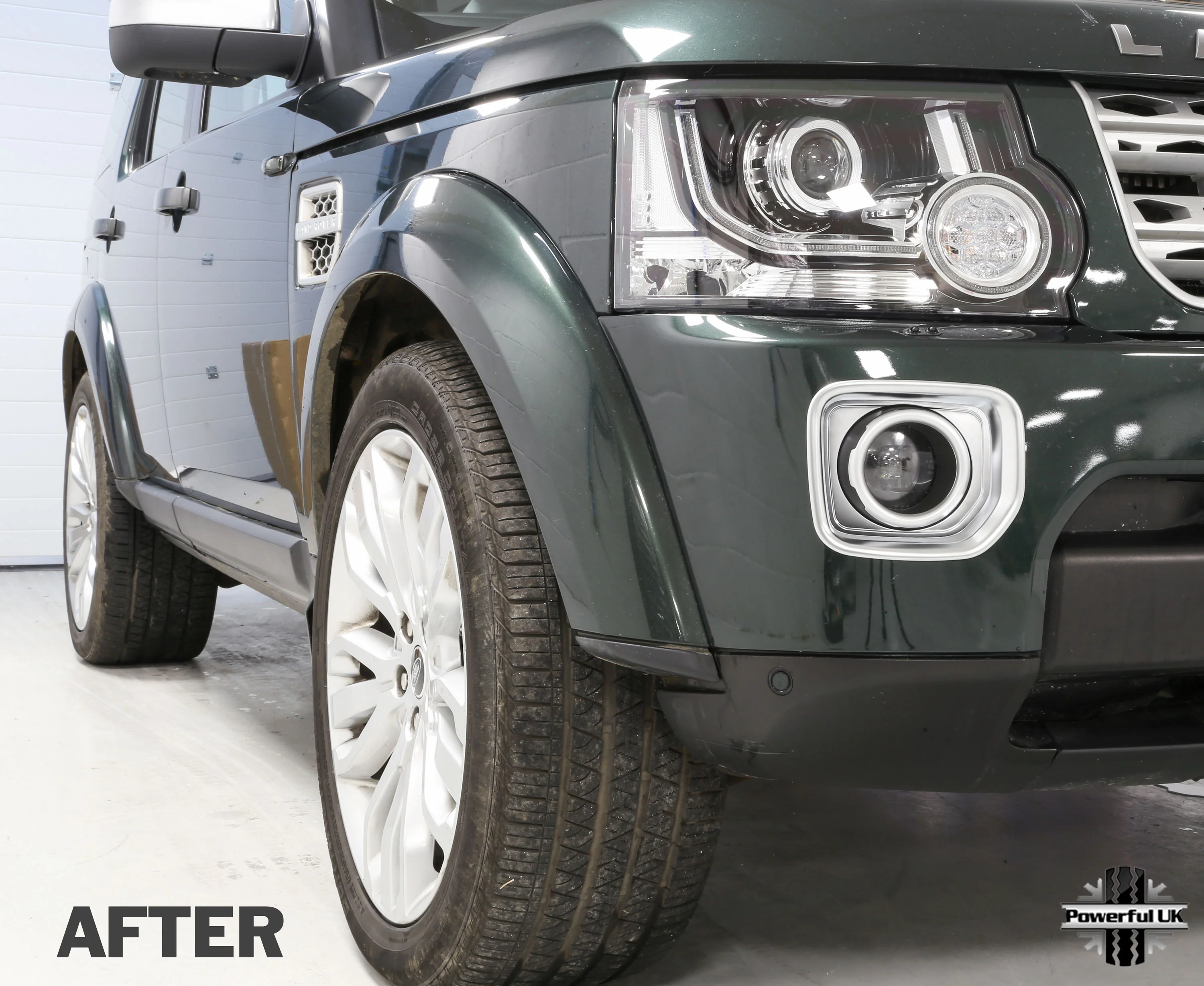 Front Bumper Fog Lamp Surrounds in Satin Chrome for Land Rover Discovery 4 2014-16 - Image 4