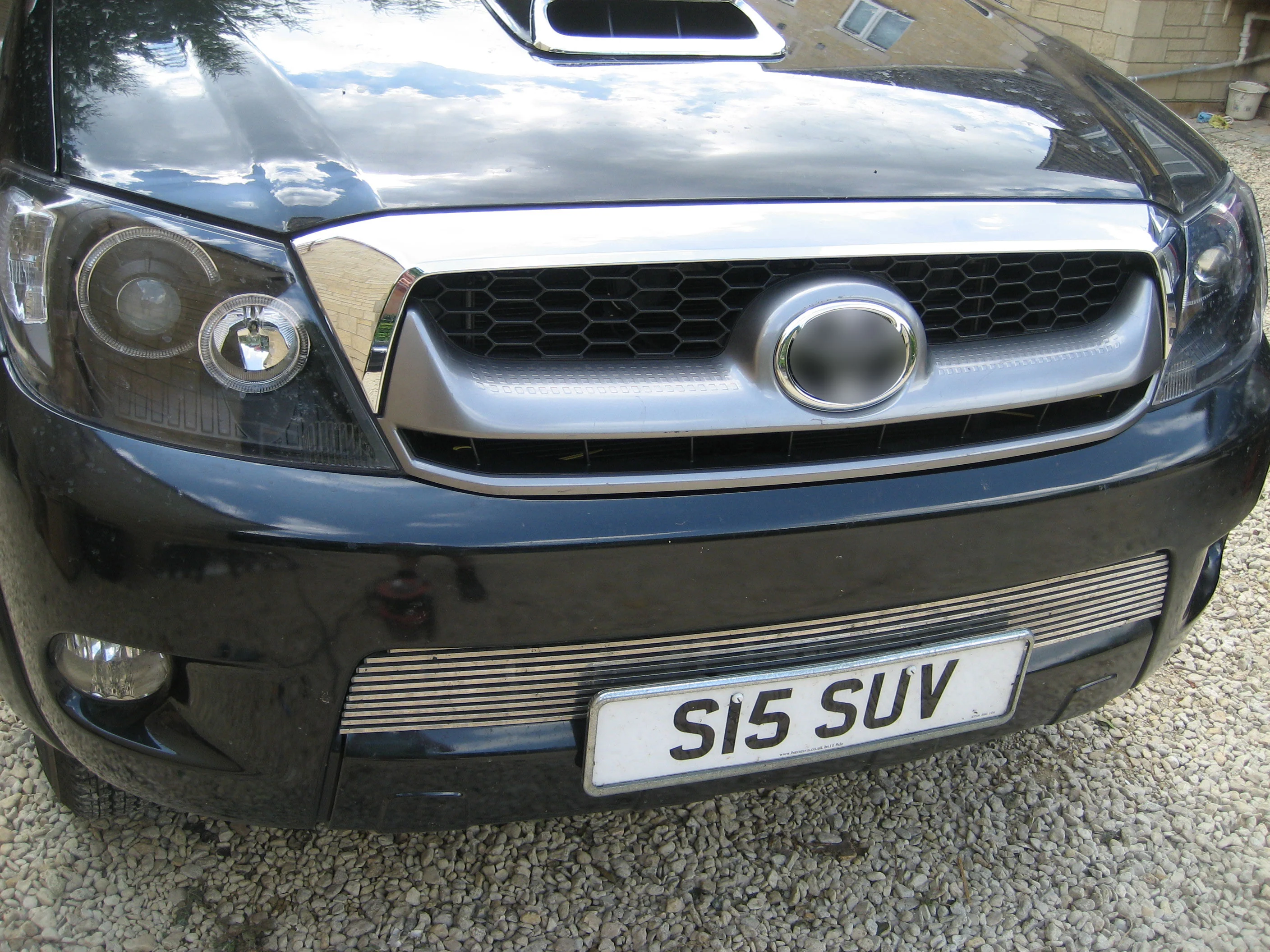 Front Grille - Chrome & Graphite - for Toyota Hilux Mk6 - Image 6