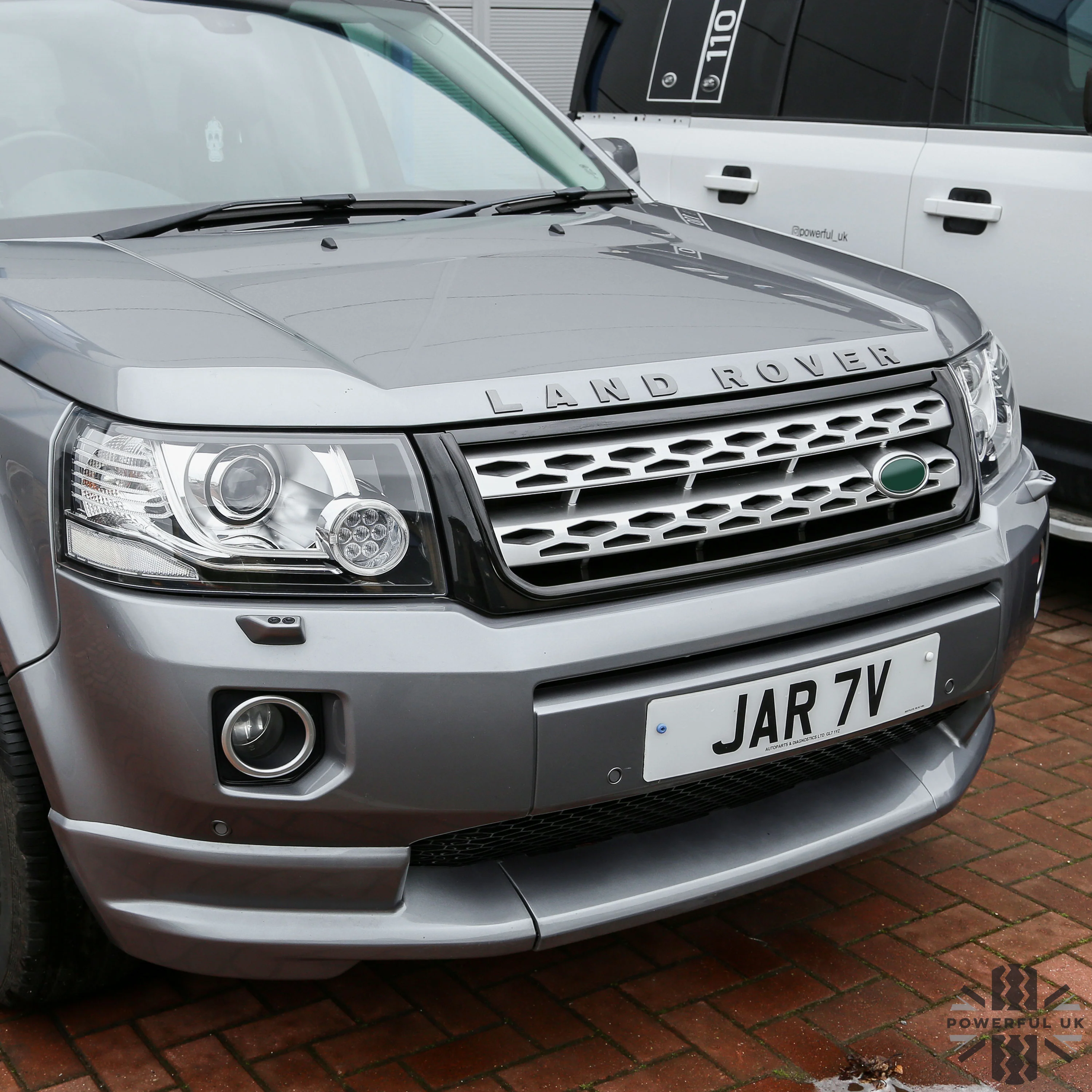Front Grille Cover Trim for Land Rover Freelander 2 (2012+) - Black - Image 7