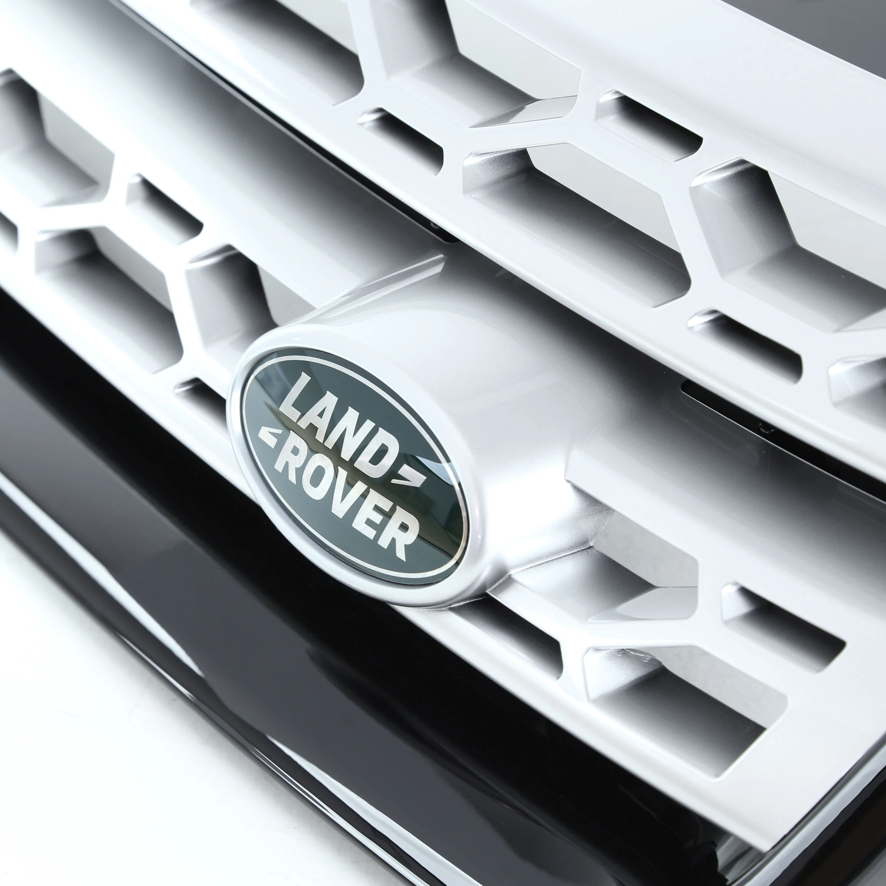 Front Grille for Land Rover Discovery Sport (2014-19) - Genuine - Black & Silver - Image 3