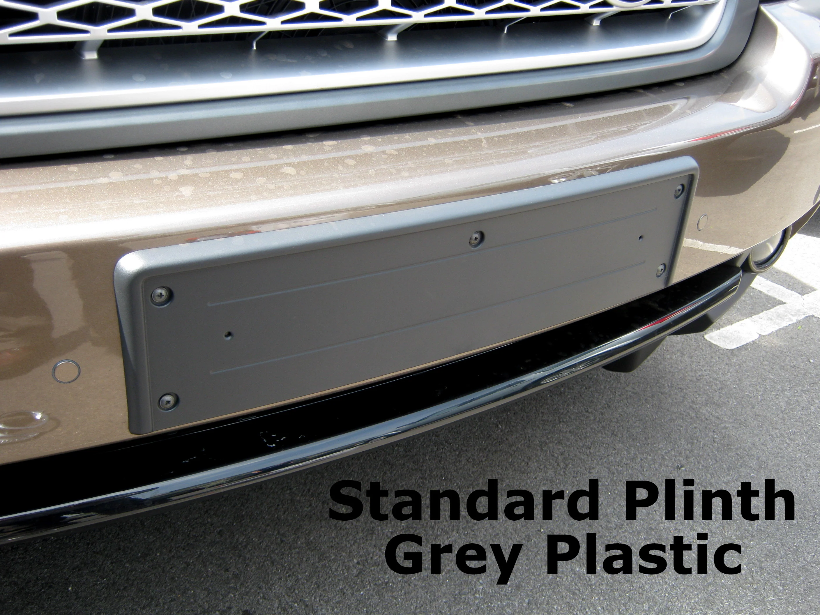 Front Number Plate Plinth - Black - for Range Rover L322 - Image 3