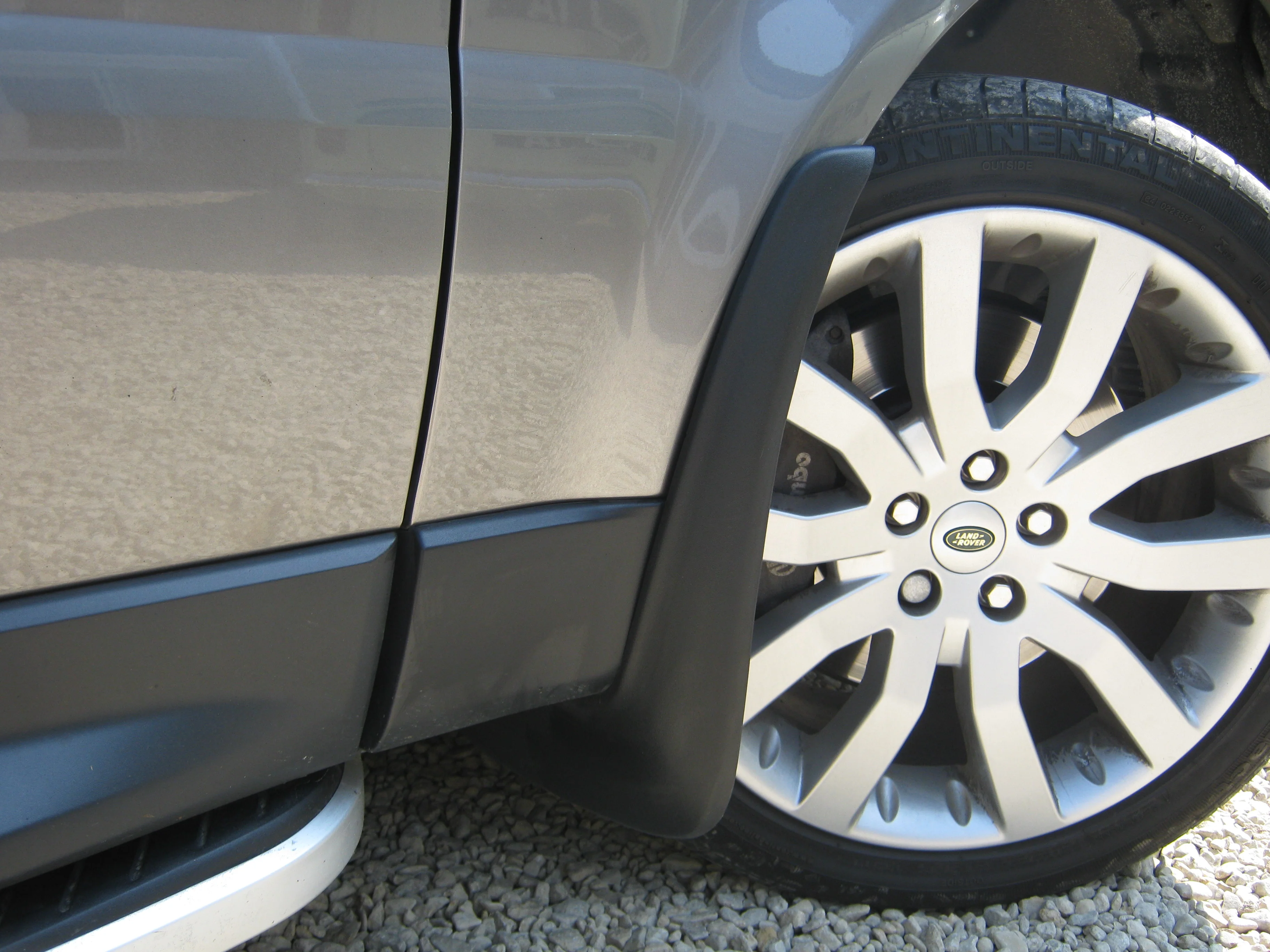 Front & Rear Mudflap Kit for Range Rover Sport L320 - Aftermarket - Image 3