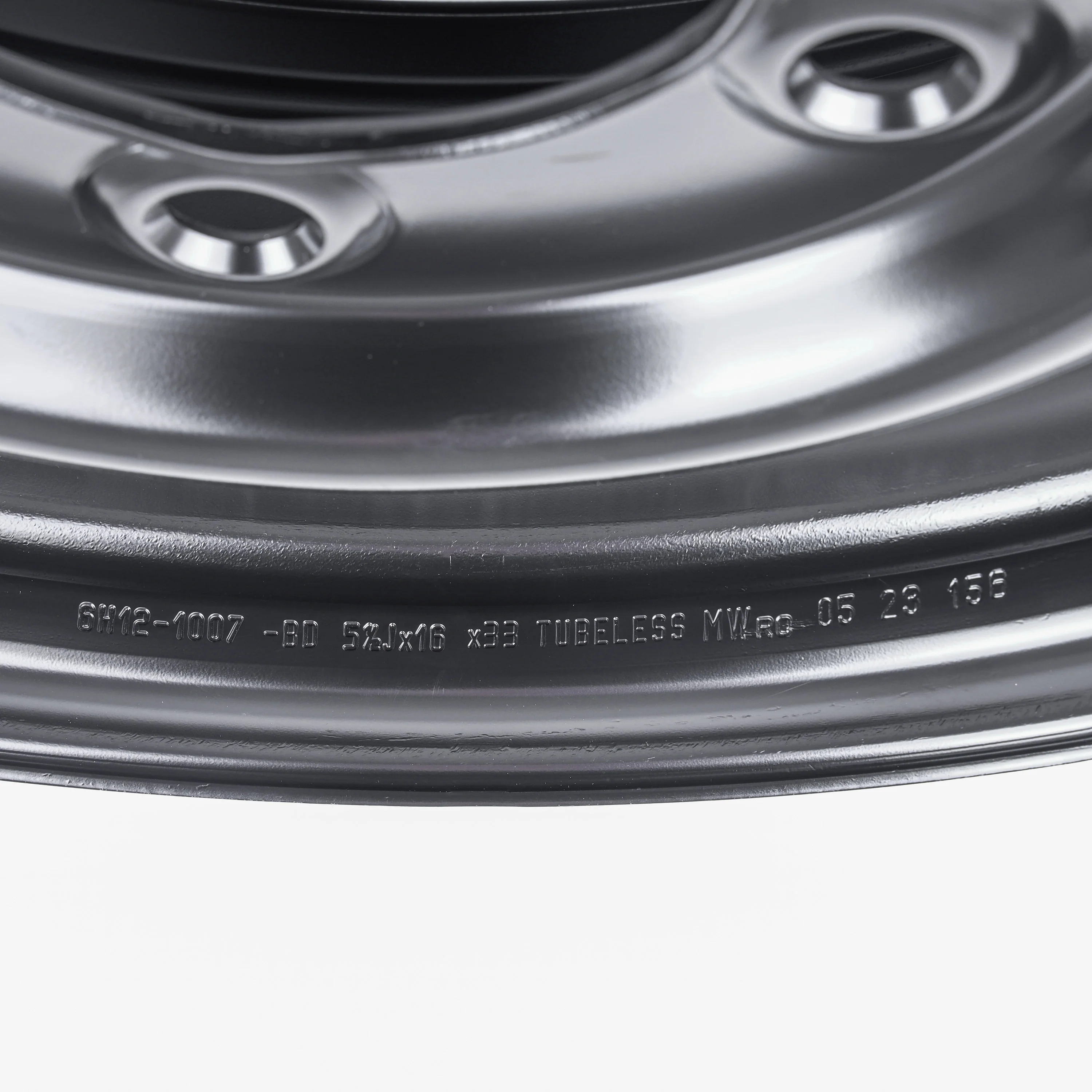 Genuine 16" Steel Wheel - Primer - for Classic Land Rover Defender - Image 4