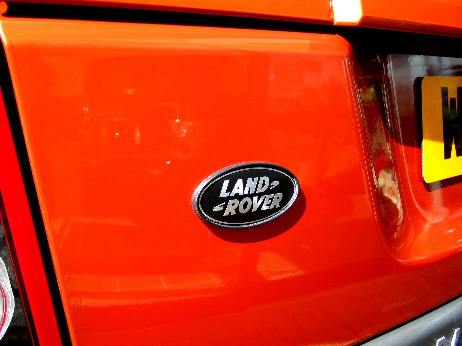 Genuine Rear Tailgate Badge - Black & Silver - for Range Rover Sport L320 - Image 4