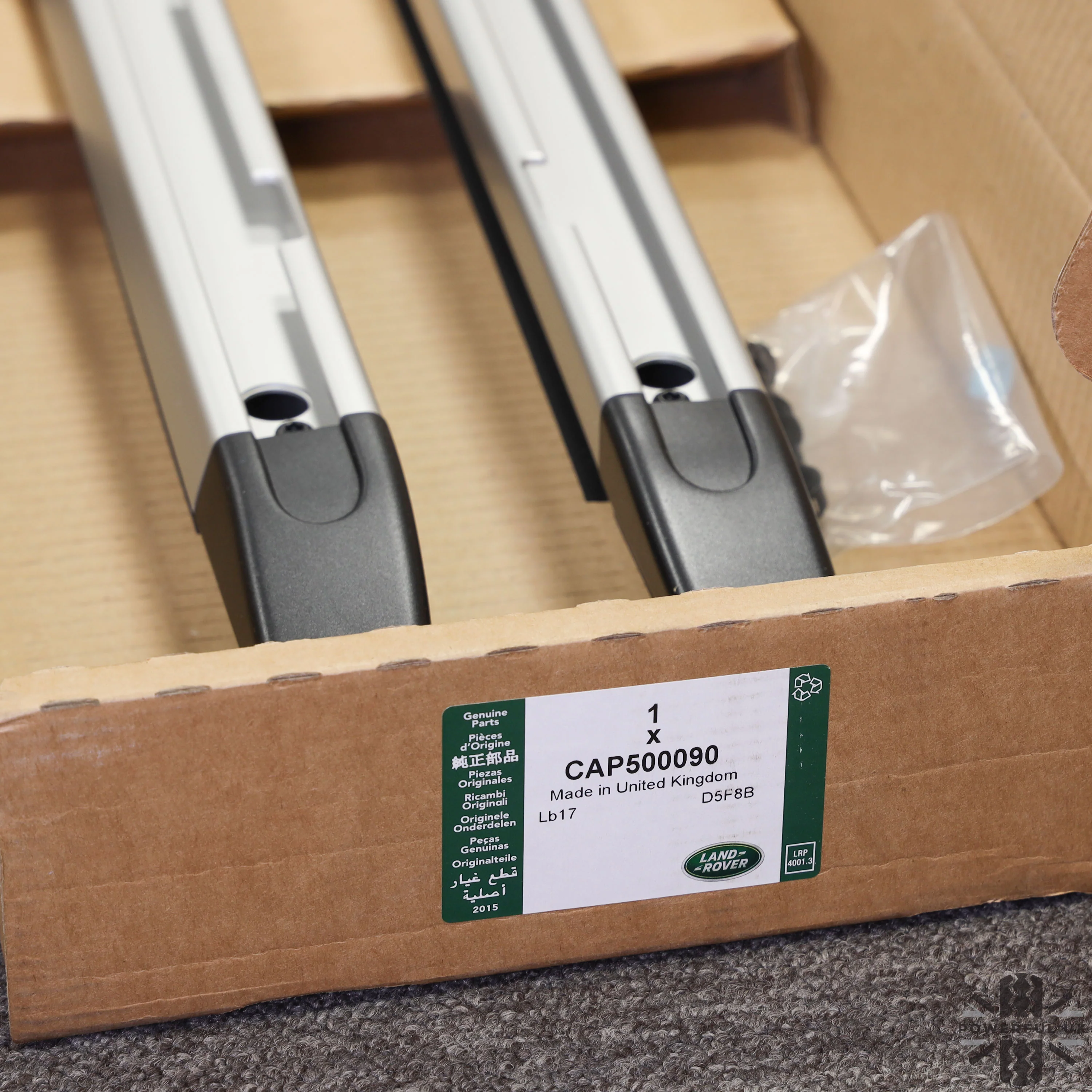 Genuine Roof Rails 'Standard Length' for Land Rover Discovery 3/4 - Silver - Image 4