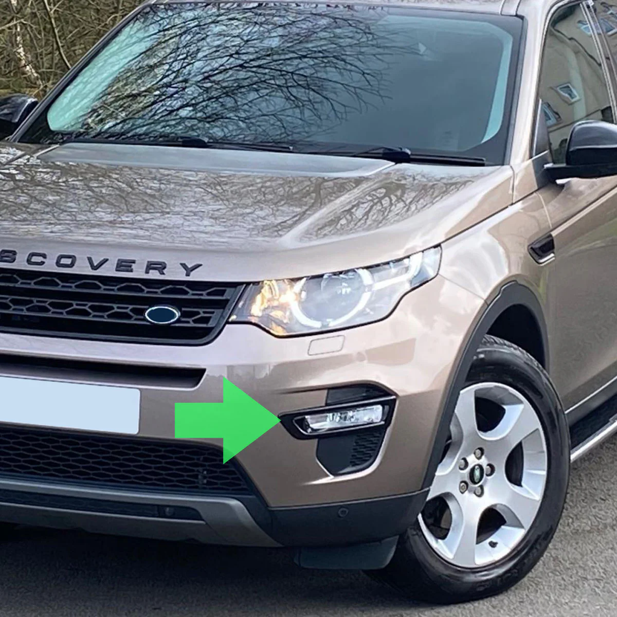 Gloss Black Fog Light Surround for Land Rover Discovery Sport 2015-19 - Left - Image 2