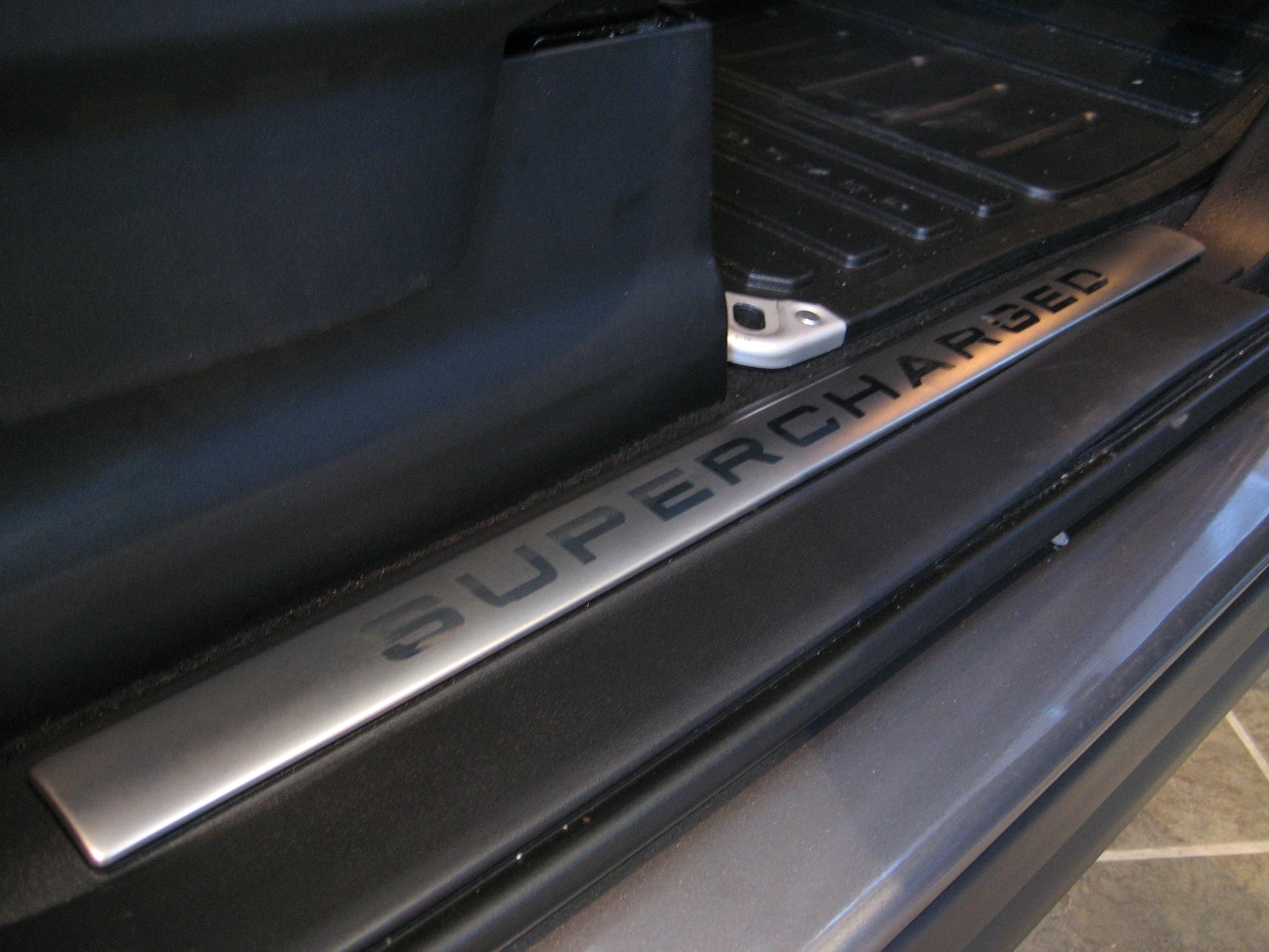 Inner Sill Inserts Stainless Steel - 'SUPERCHARGED' for Range Rover Sport - Image 5