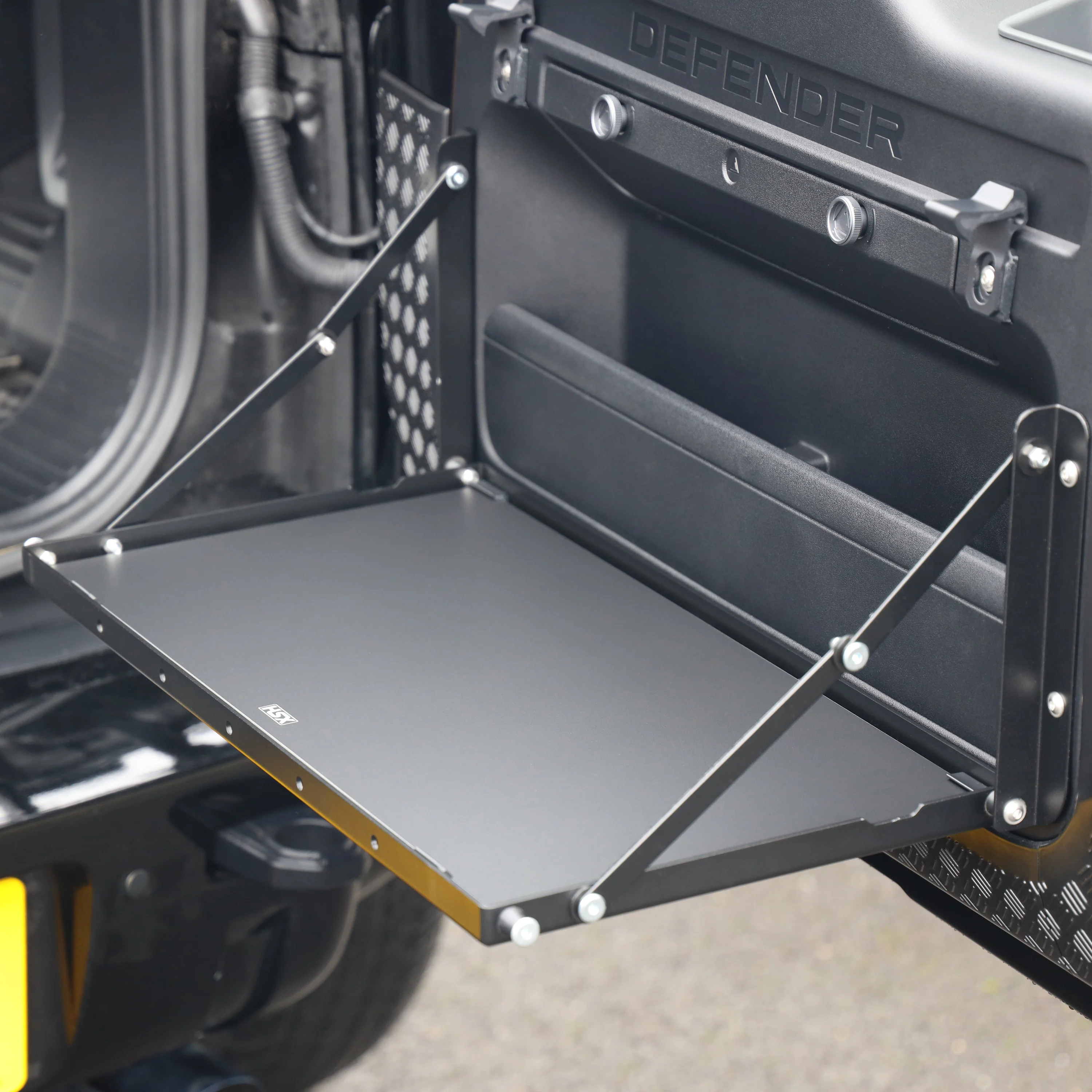 Insert Board for Powerful UK Folding Picnic Table for Land Rover Defender L663 - Image 2