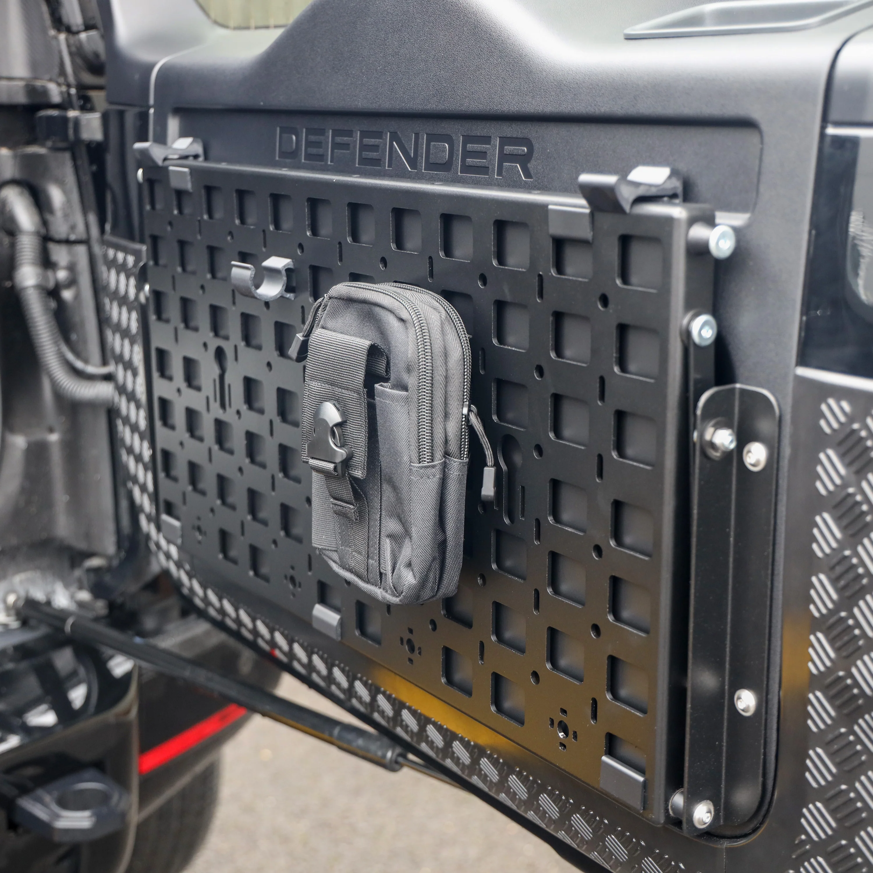 Insert Board for Powerful UK Folding Picnic Table for Land Rover Defender L663 - Image 7