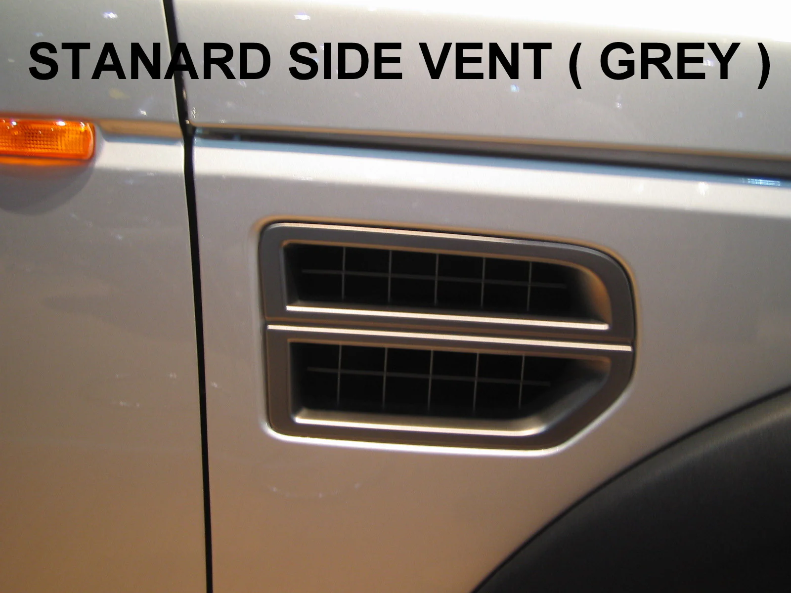 Land Rover Discovery 3 Side Vent Assembly - Matt Black - Image 3