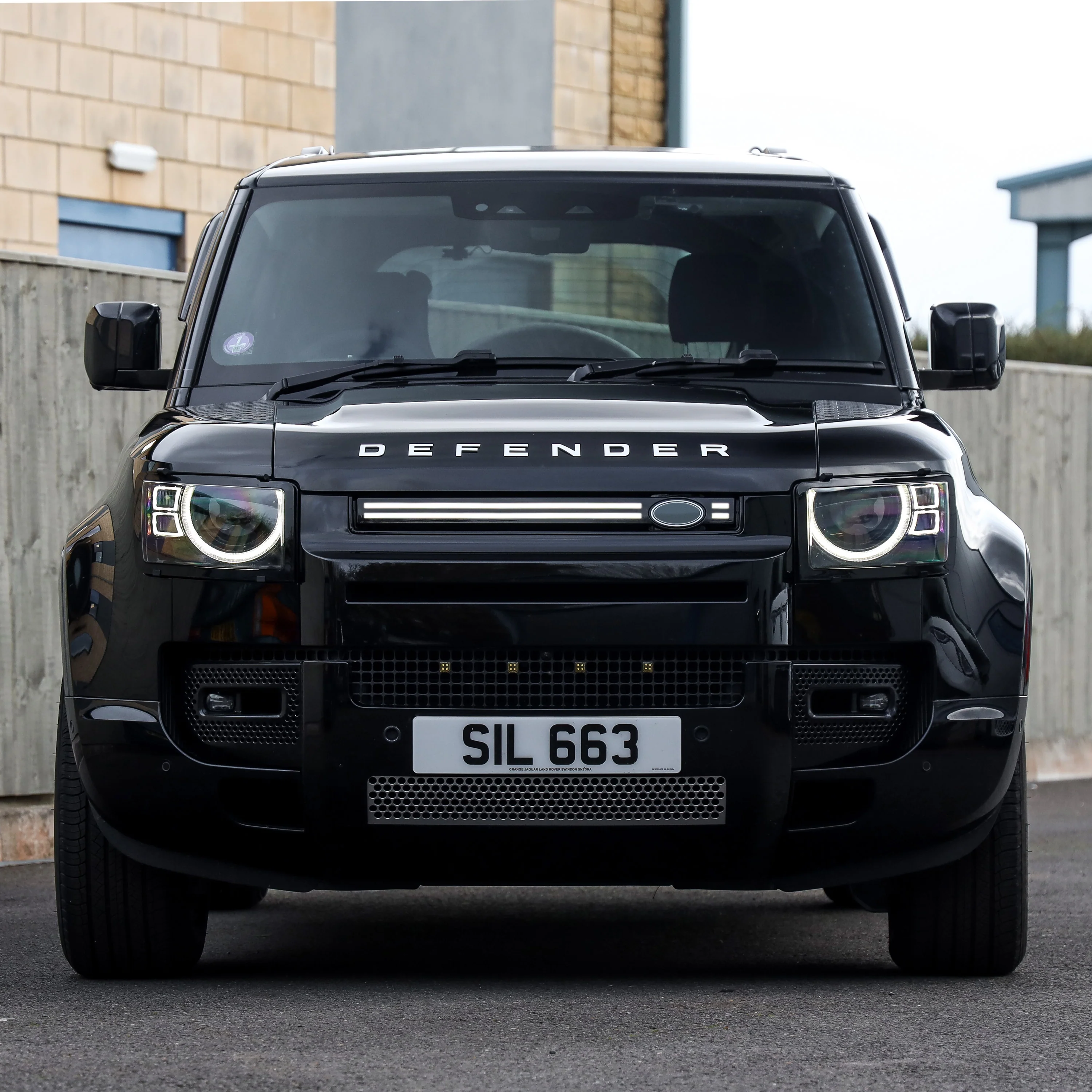 LED Front Grille Assembly for Land Rover Defender L663 - Clear LED Strip - Image 8