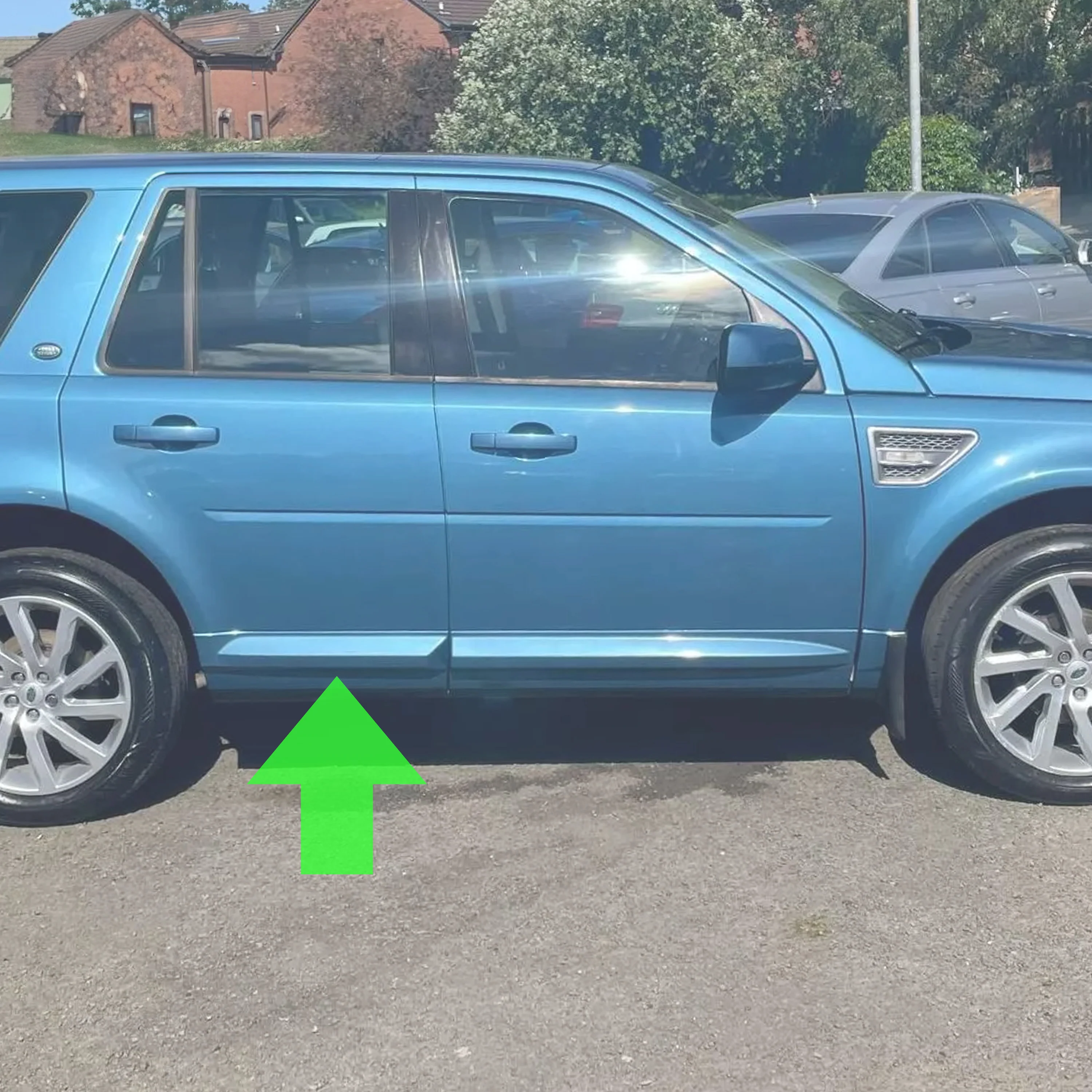 Lower Door Moulding in Primer - Rear Right Door - for Land Rover Freelander 2 - Image 2