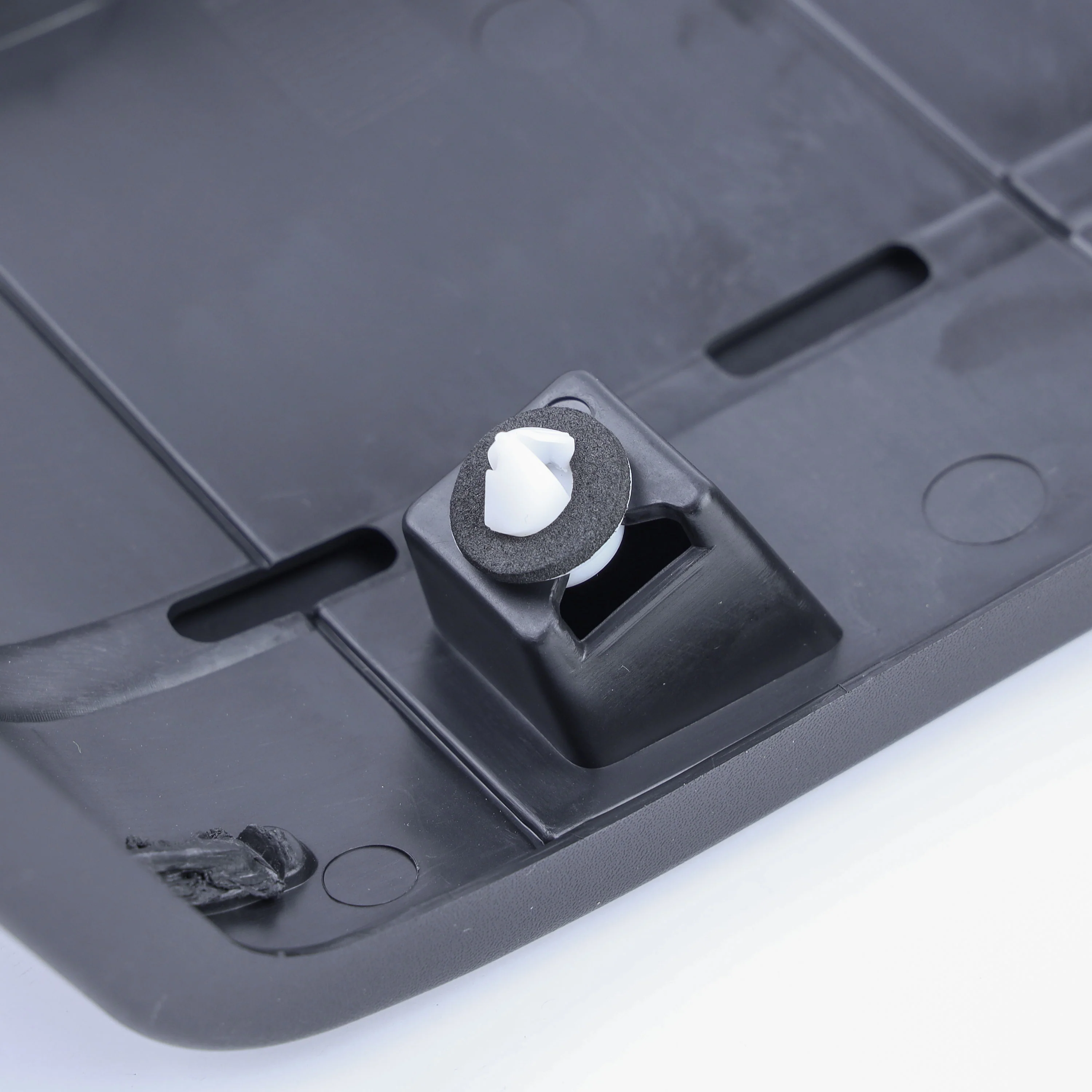 Lower Door Moulding in Textured Black - Front Left Small Section - for Range Rover Sport L494 - Image 7