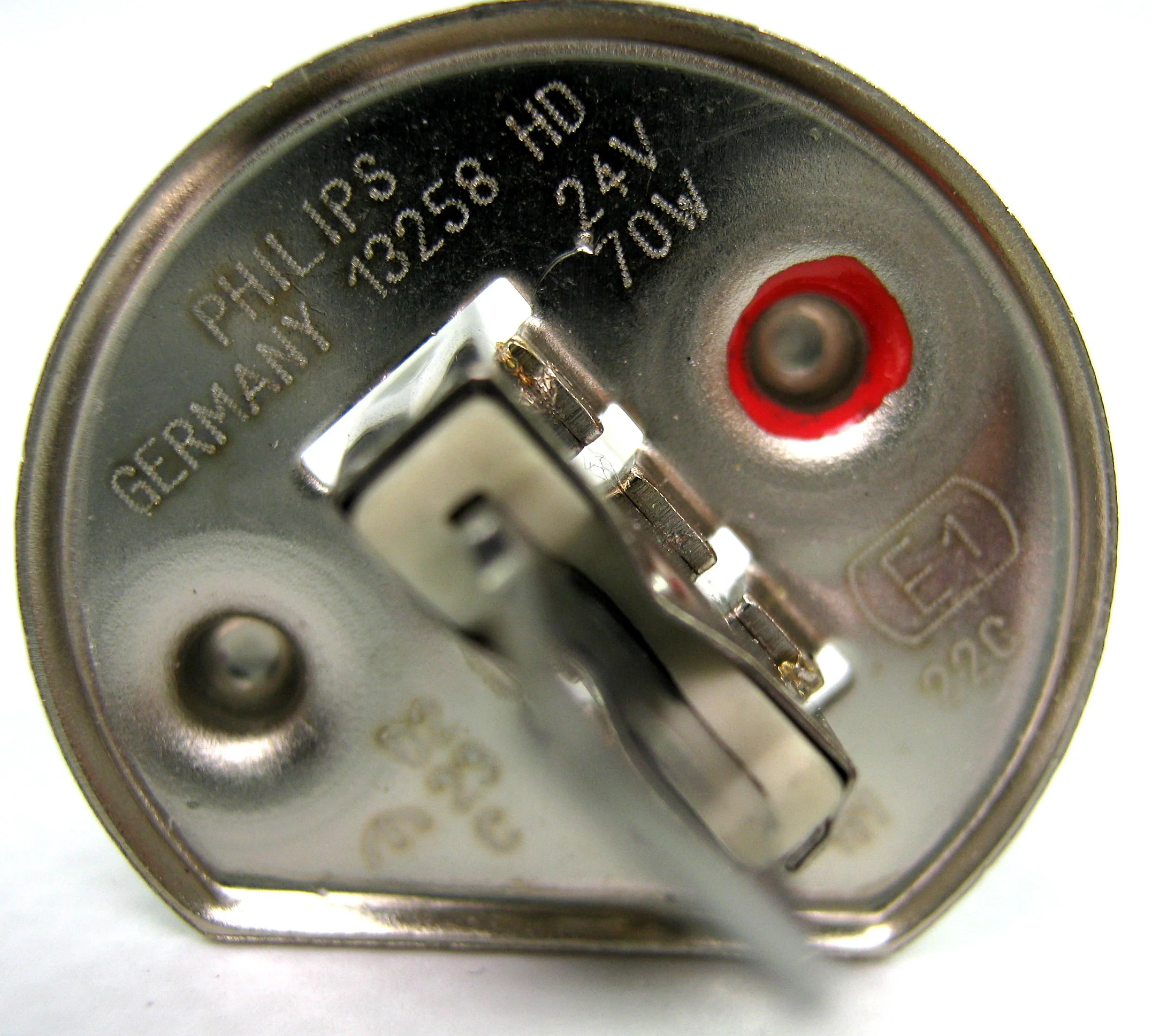 Philips H1 70w 24v Bulb (Each) - Image 3
