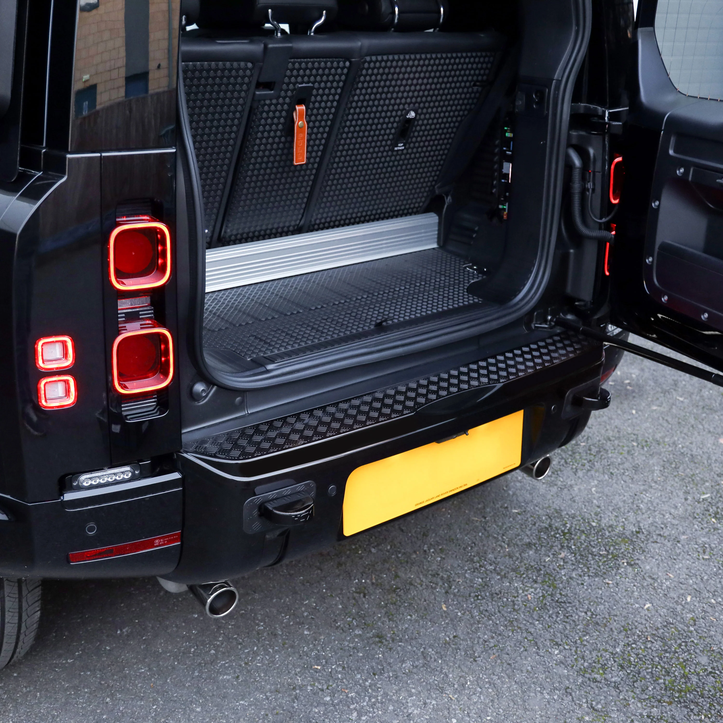 Rear Bumper Cover for Land Rover Defender L663 - NO LEDs - Image 2