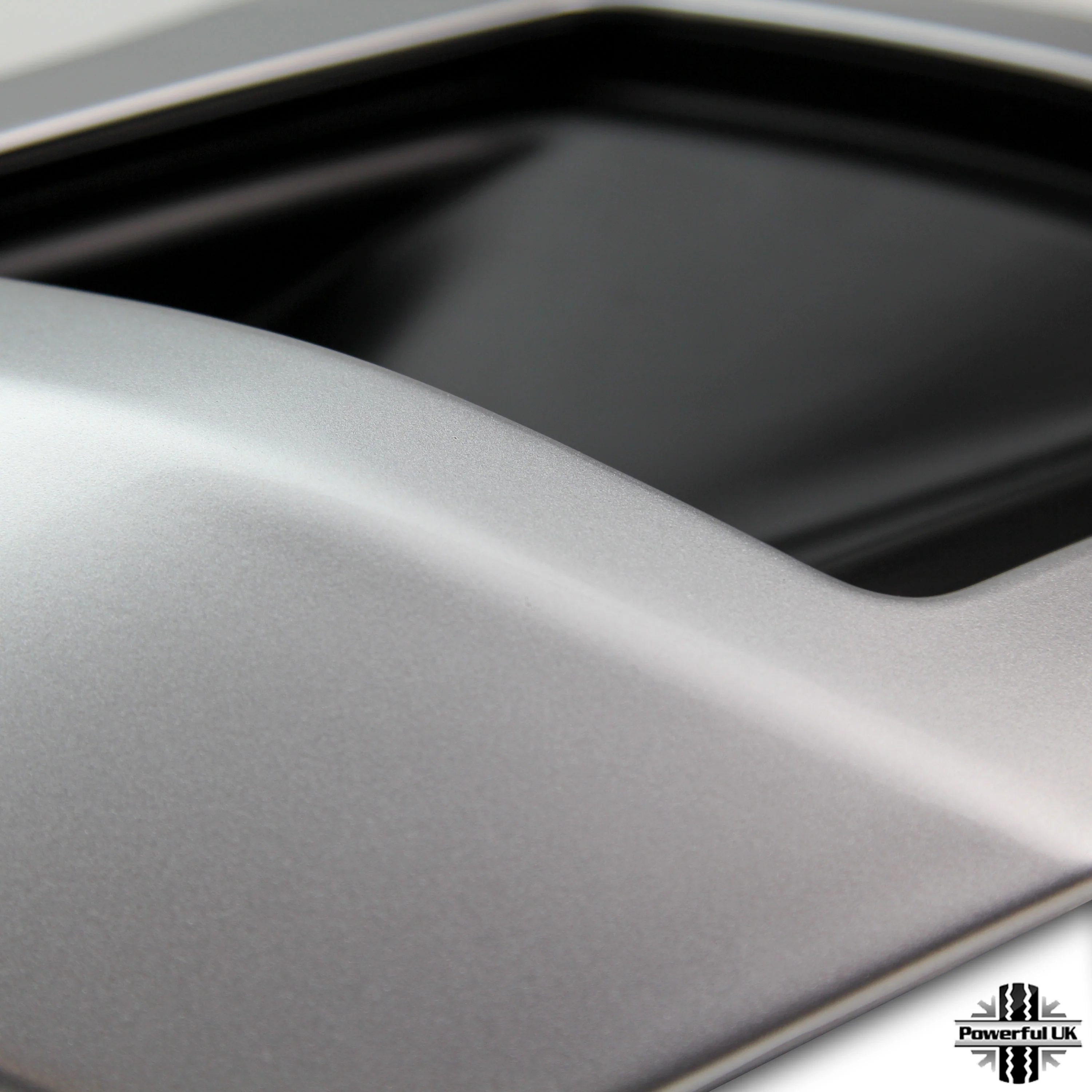 Rear bumper Twin Exhaust trims in Silver for Land Rover Discovery 5 (2017-20) HSE dynamic - Image 4