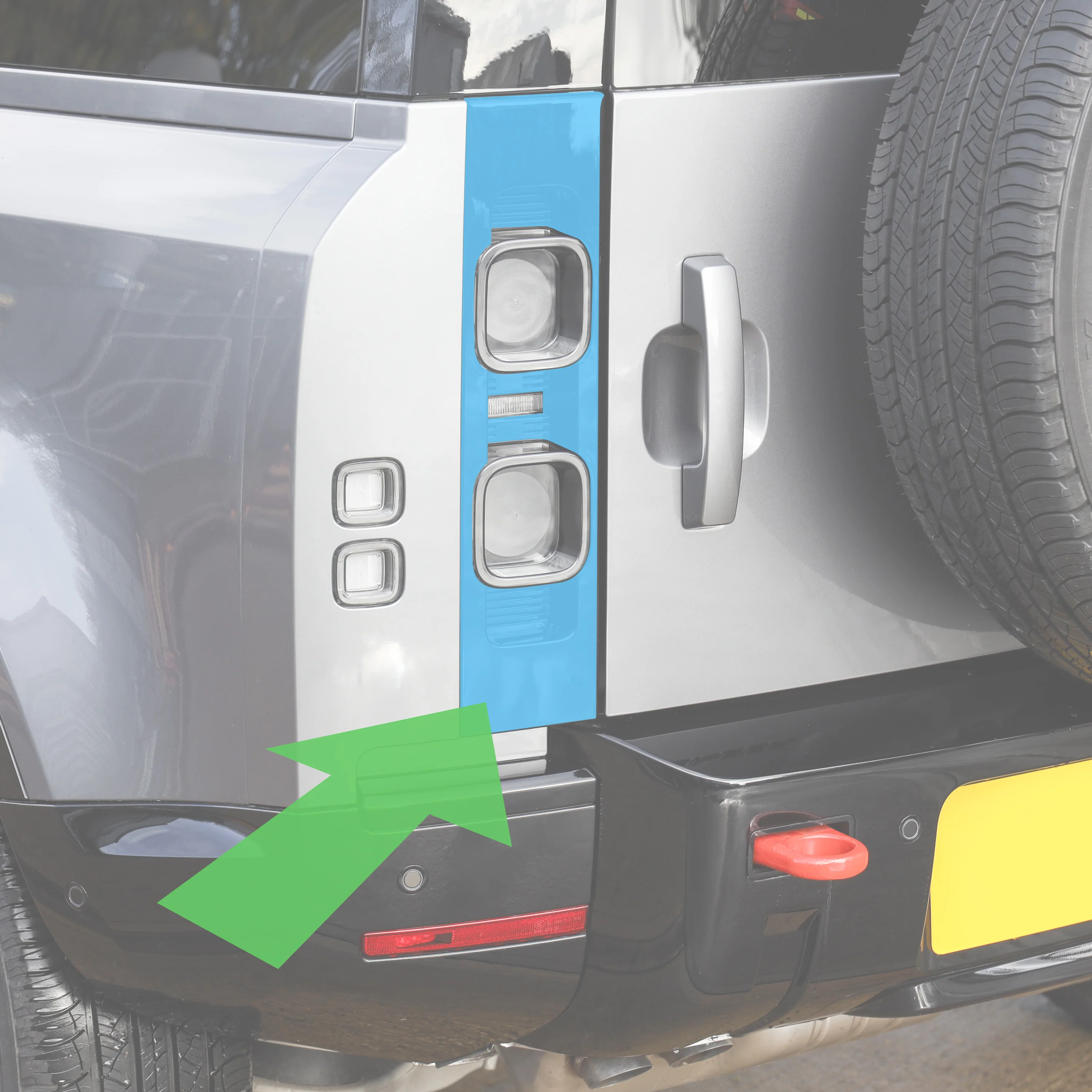 Rear Light Cover Panel in Gloss Black for Land Rover Defender L663 - Left - Image 4