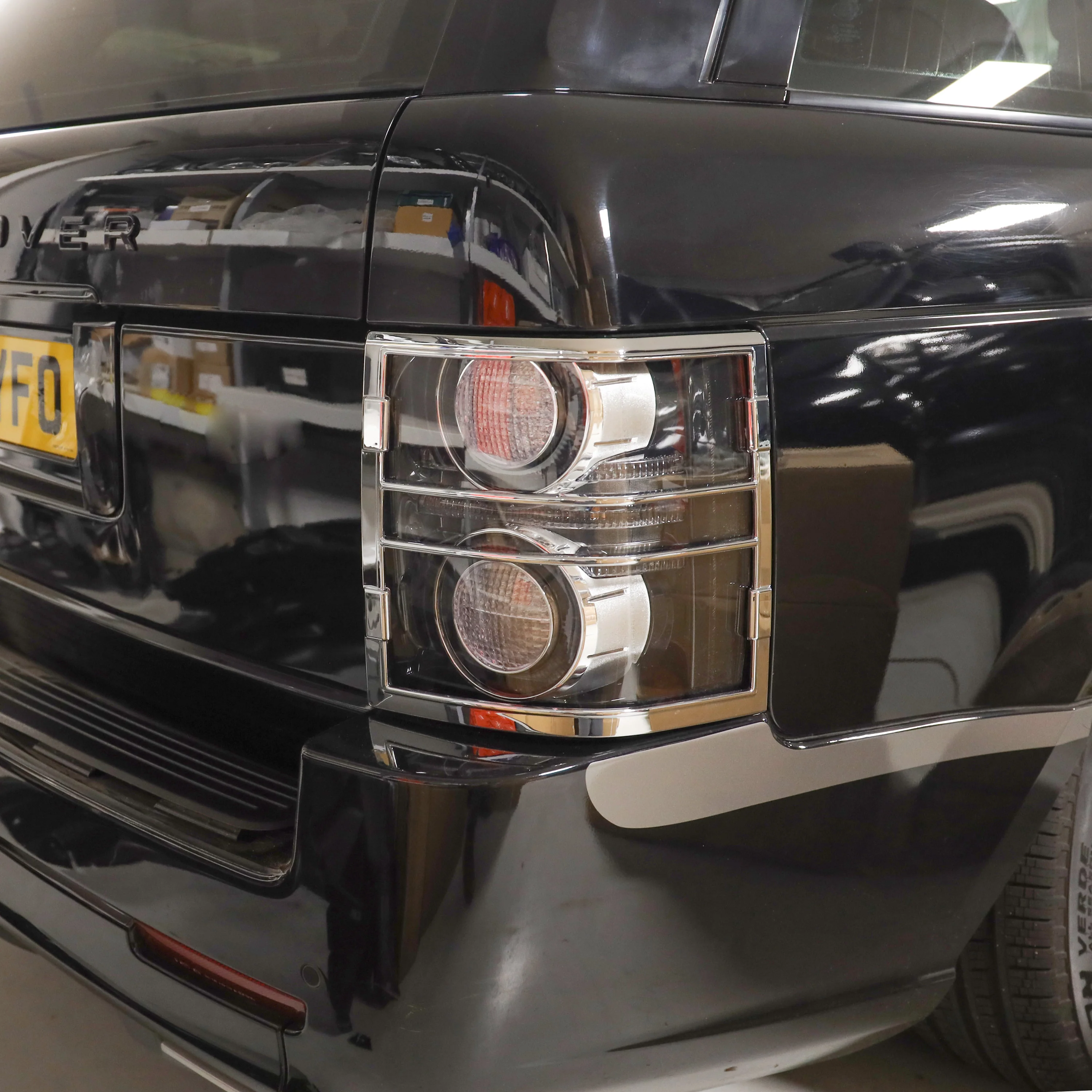 Rear Light Covers for Range Rover L322 - Chrome - Image 3