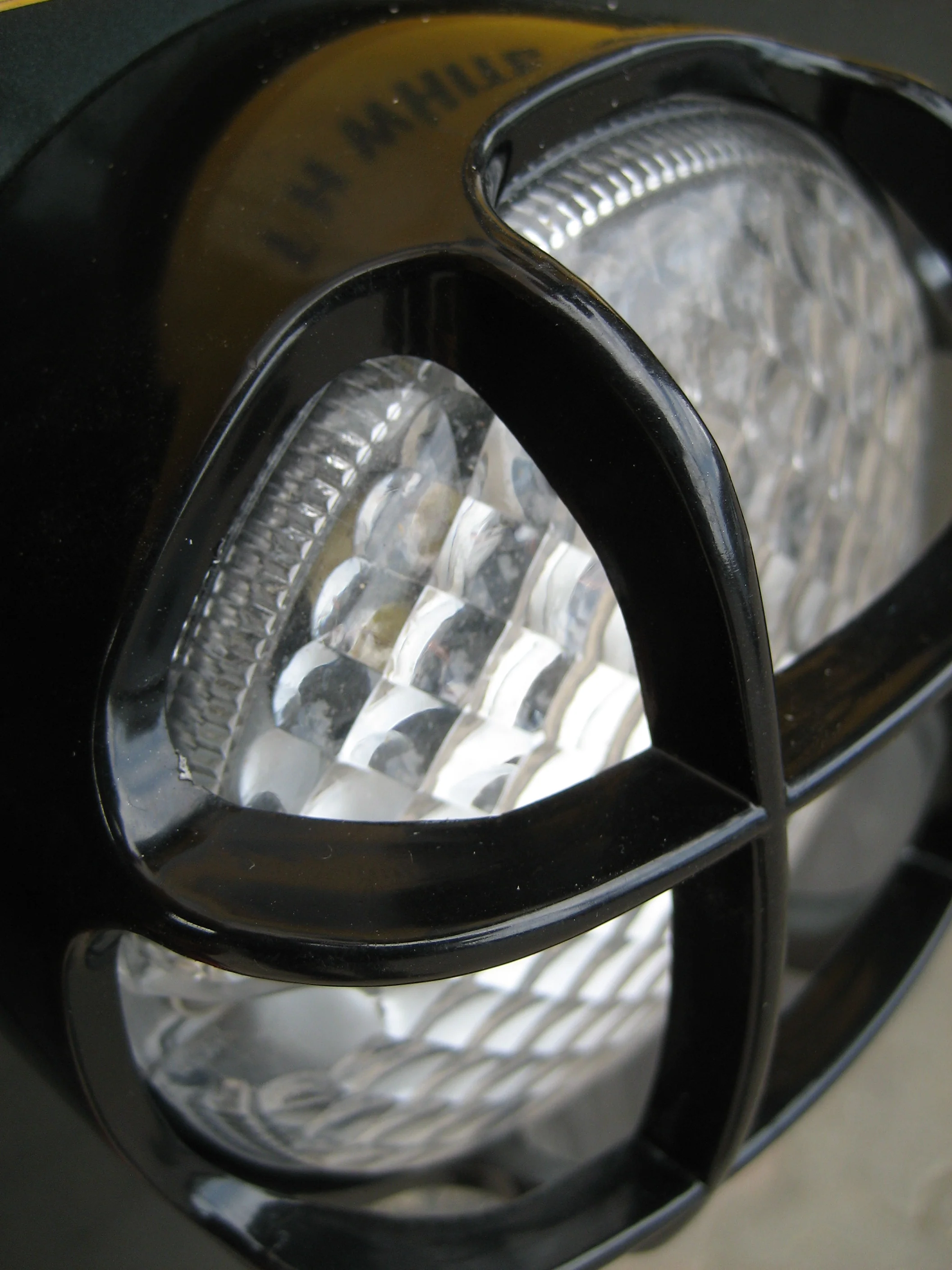 Rear Light Guard in Black for Land Rover Defender NAS lamp - Image 5