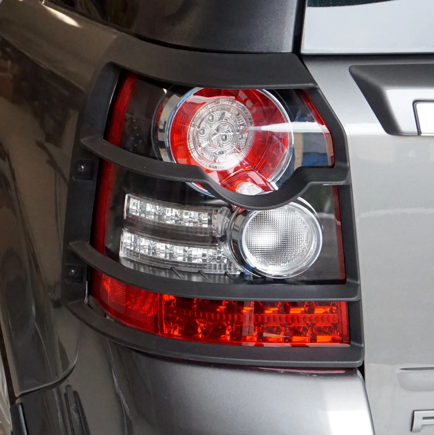 Rear Light Guards - Genuine - for Land Rover Freelander 2 - Image 2