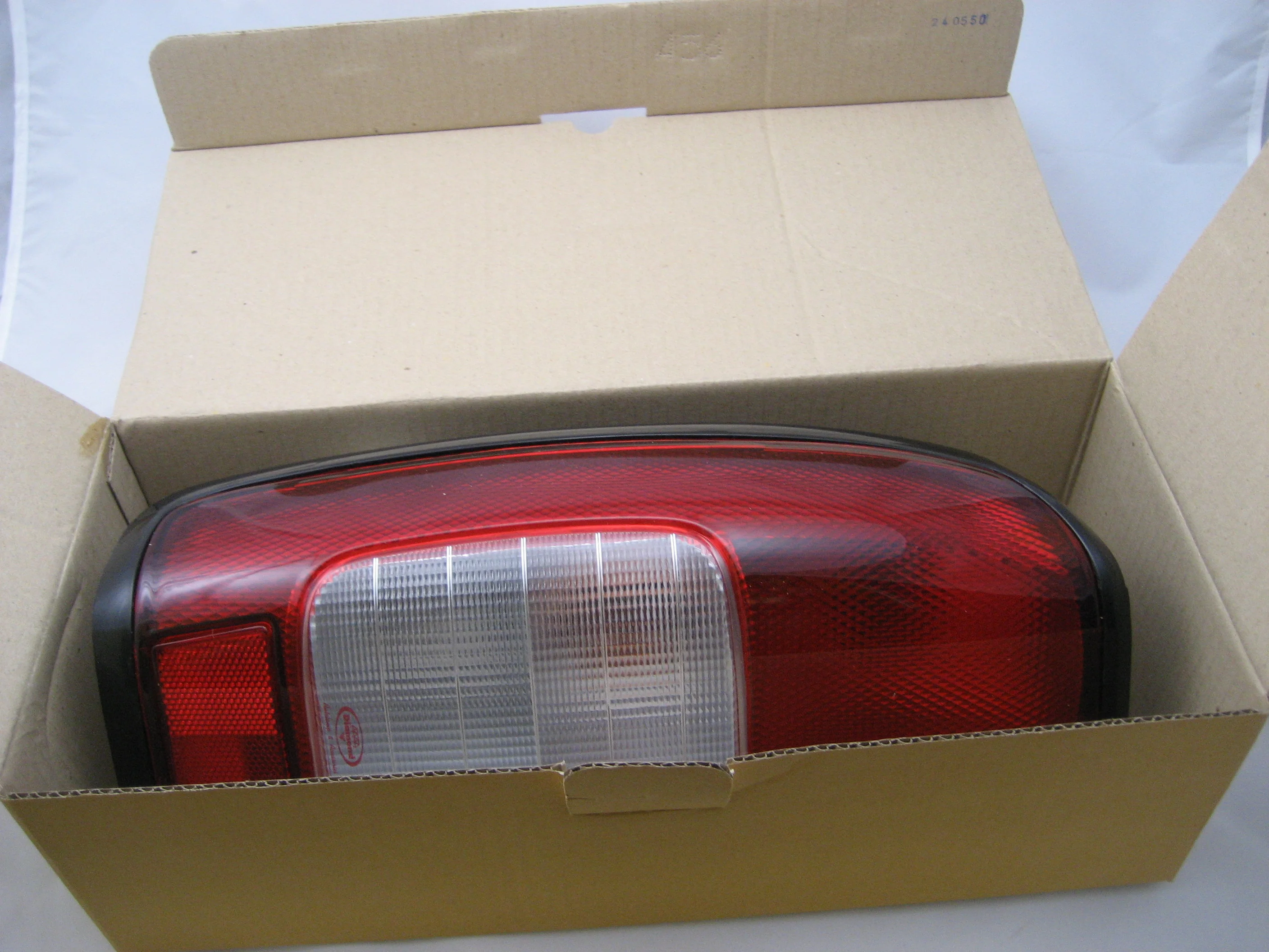 Rear Light - UK Spec - LH - for Nissan Navara D22 - Image 7
