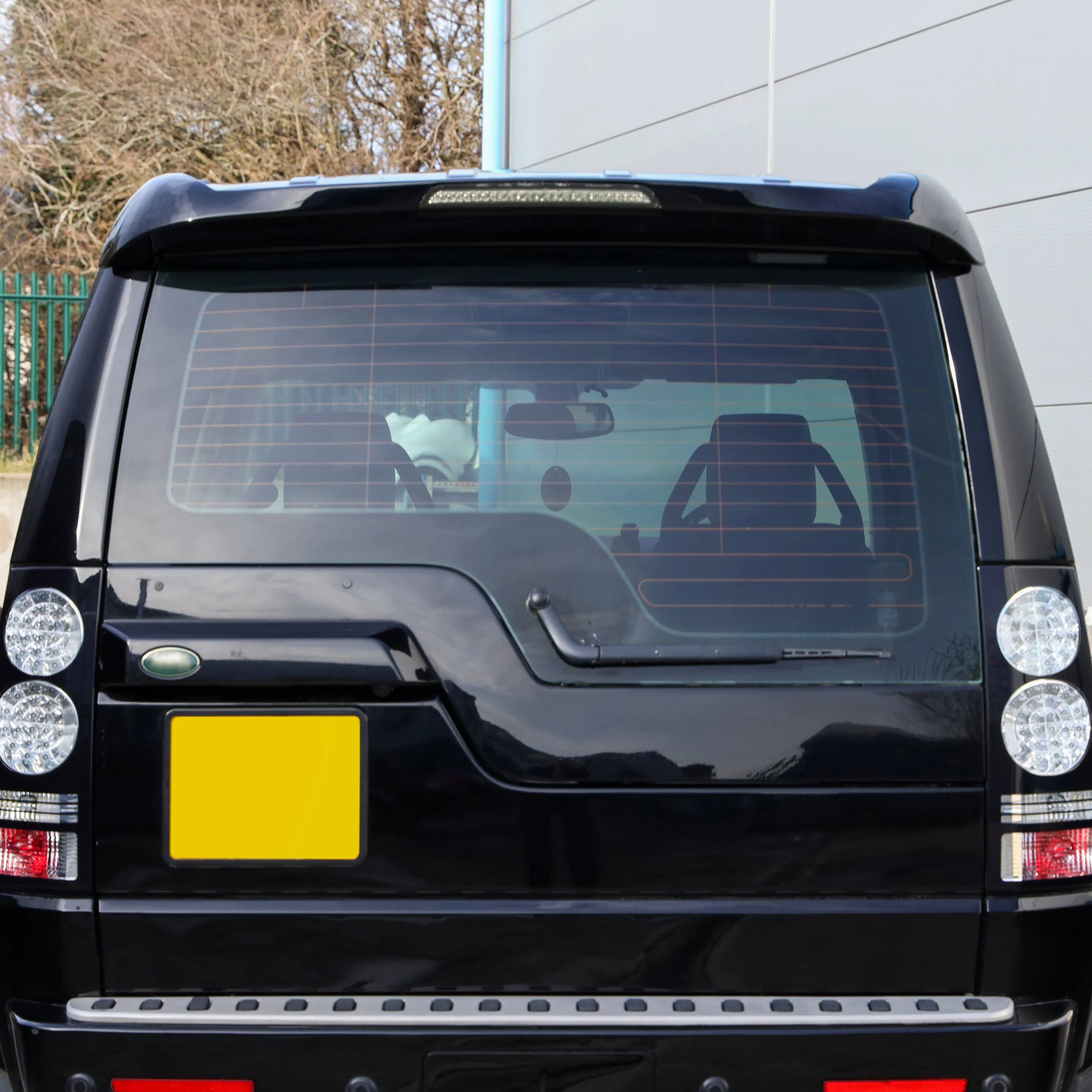Rear Spoiler Kit for Land Rover Discovery 3/4 - Gloss Black - Image 10