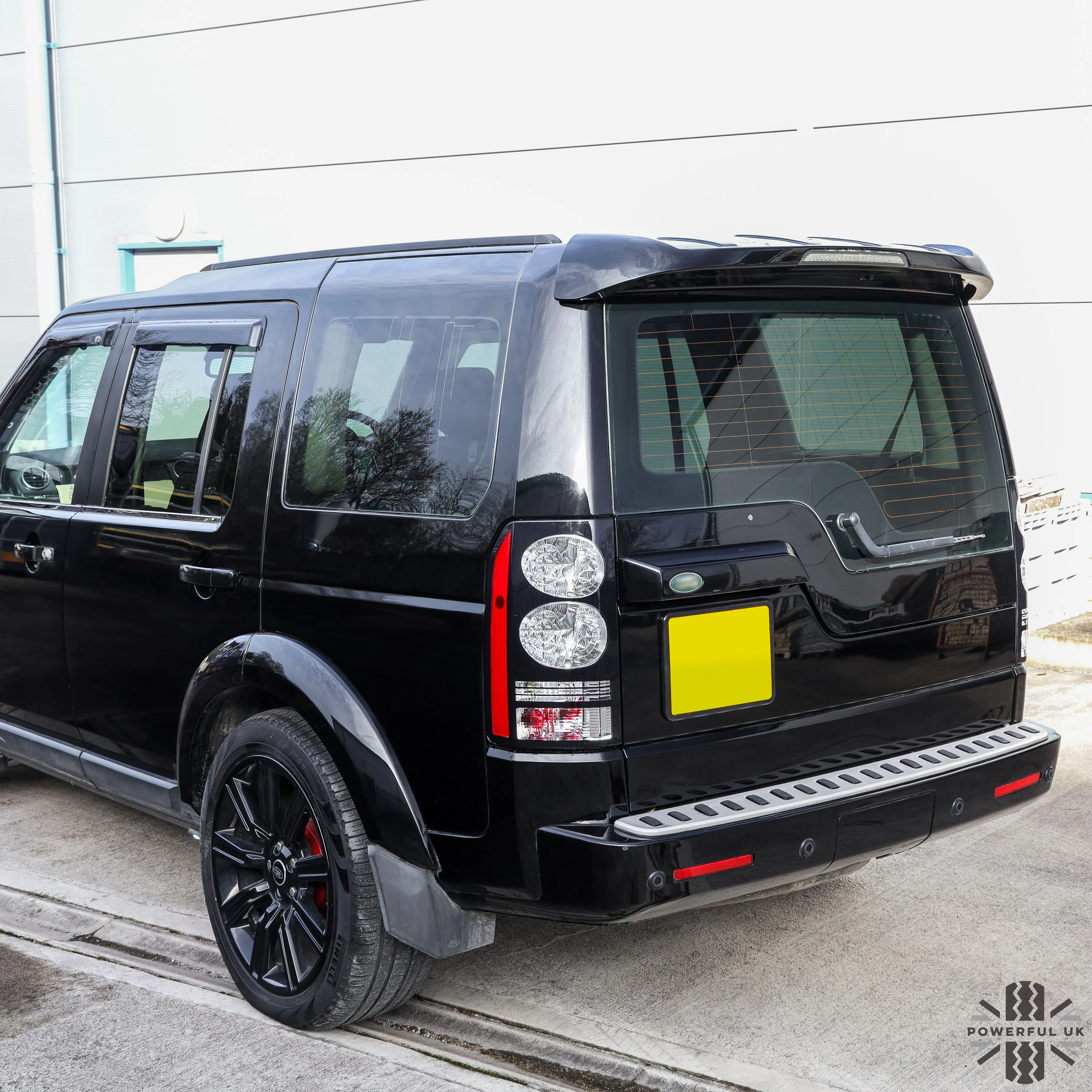 Rear Spoiler Kit for Land Rover Discovery 3/4 - Gloss Black - Image 3