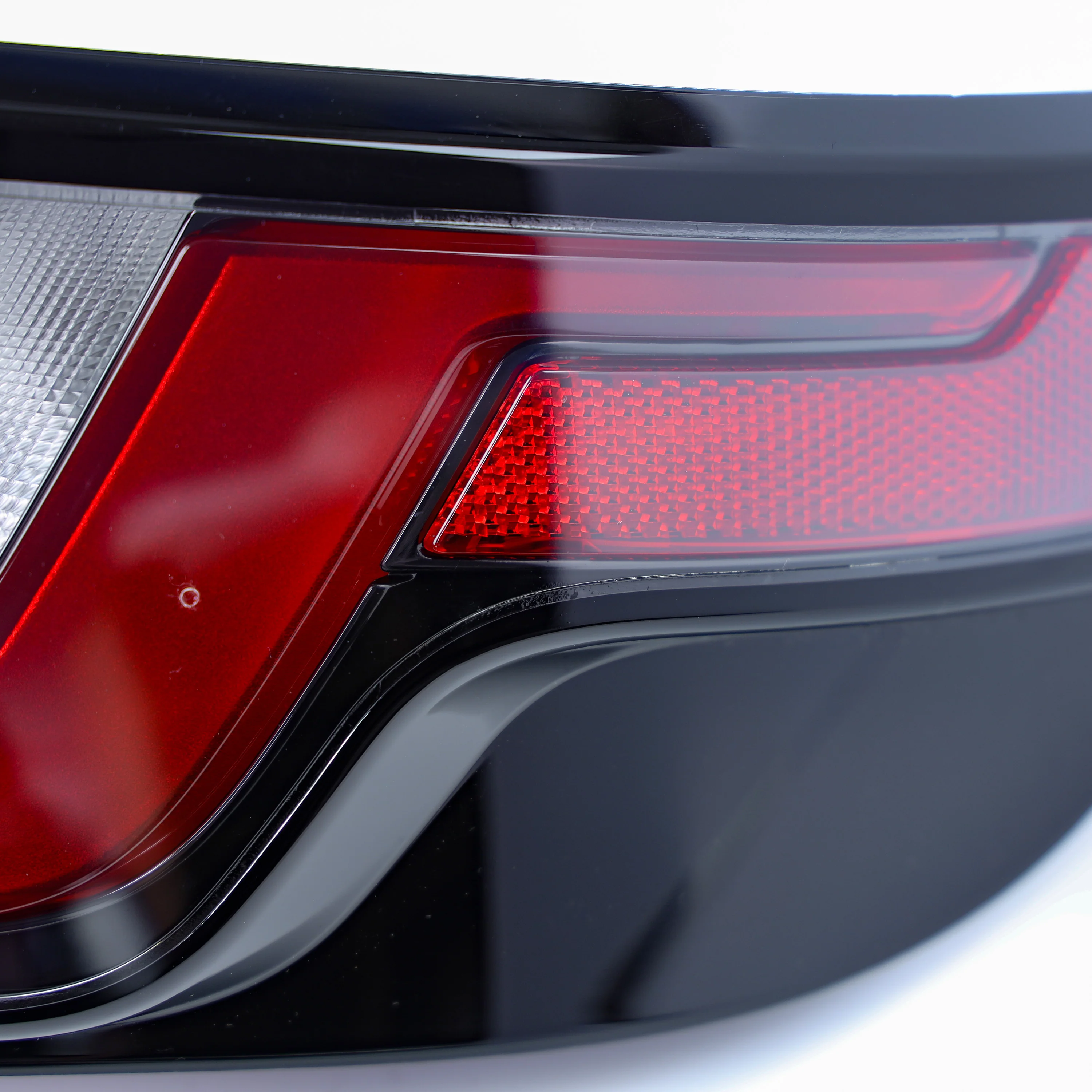 RH Genuine Rear Light Assembly for Range Rover Evoque 1 - Facelift - Smoked - NAS Spec - Image 8