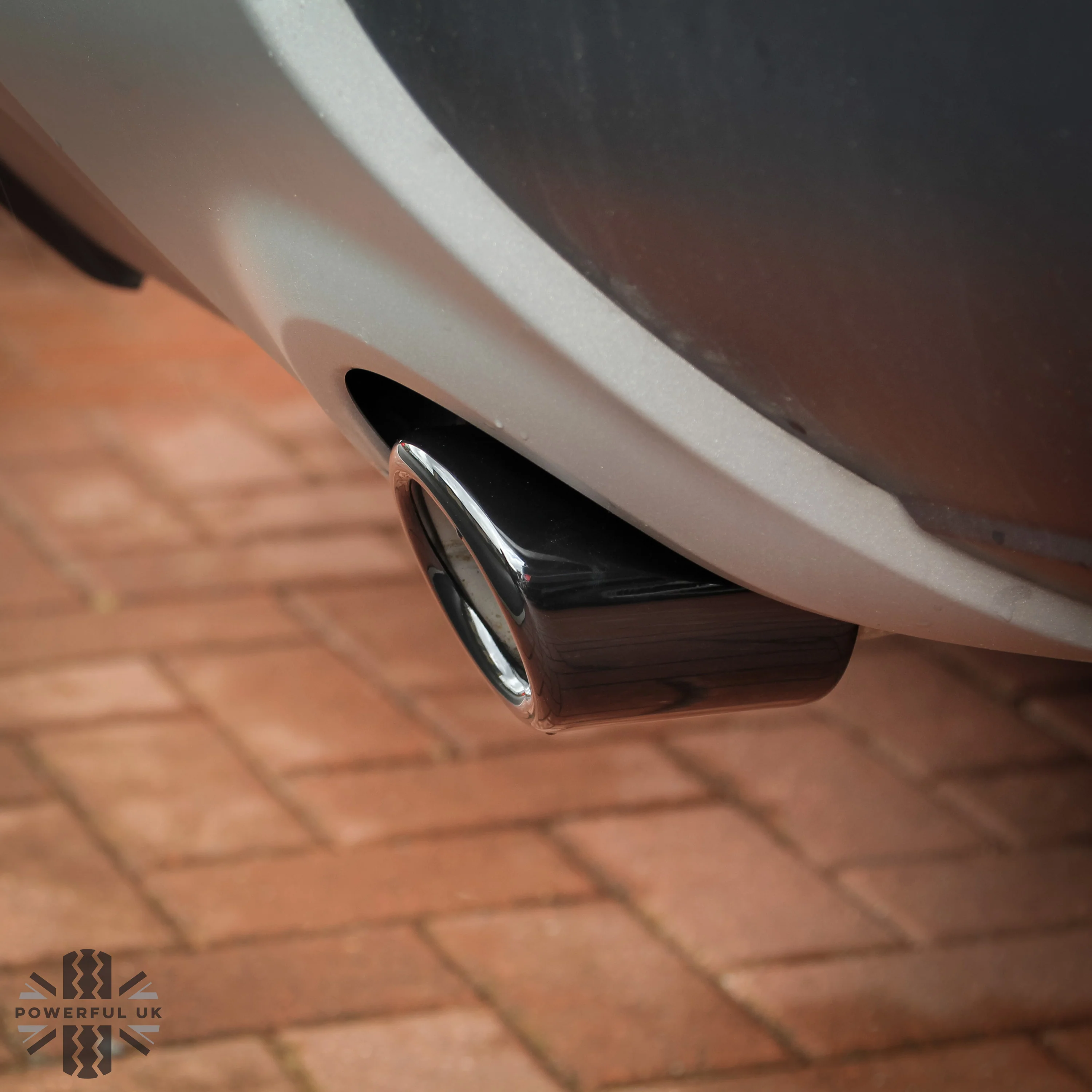 Round Exhaust Tips - PAIR for Land Rover Discovery Sport - Gloss Black - Image 5