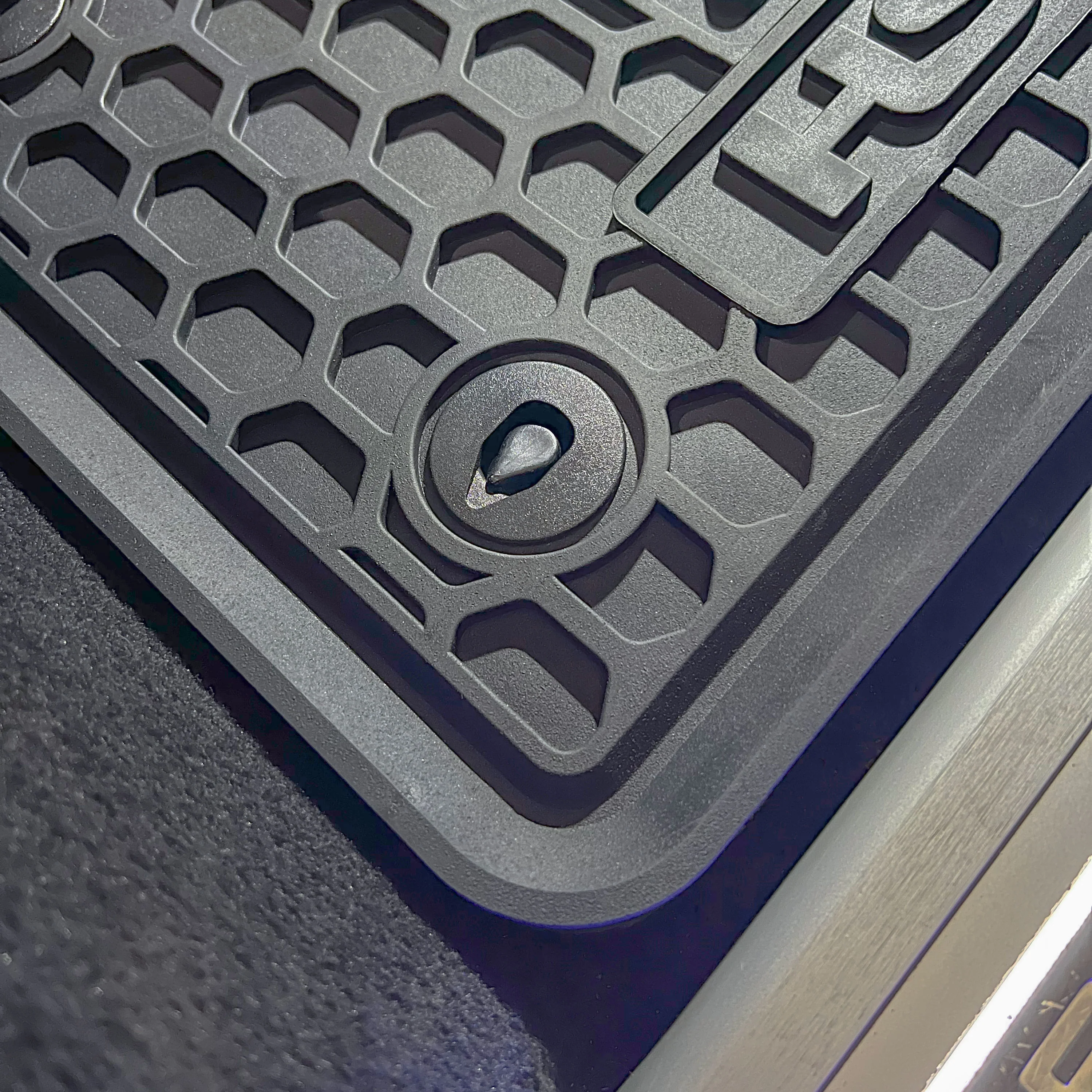 Rubber Floor Mats 4pc - RHD - for Range Rover Sport L494 (2014-17) - Image 5