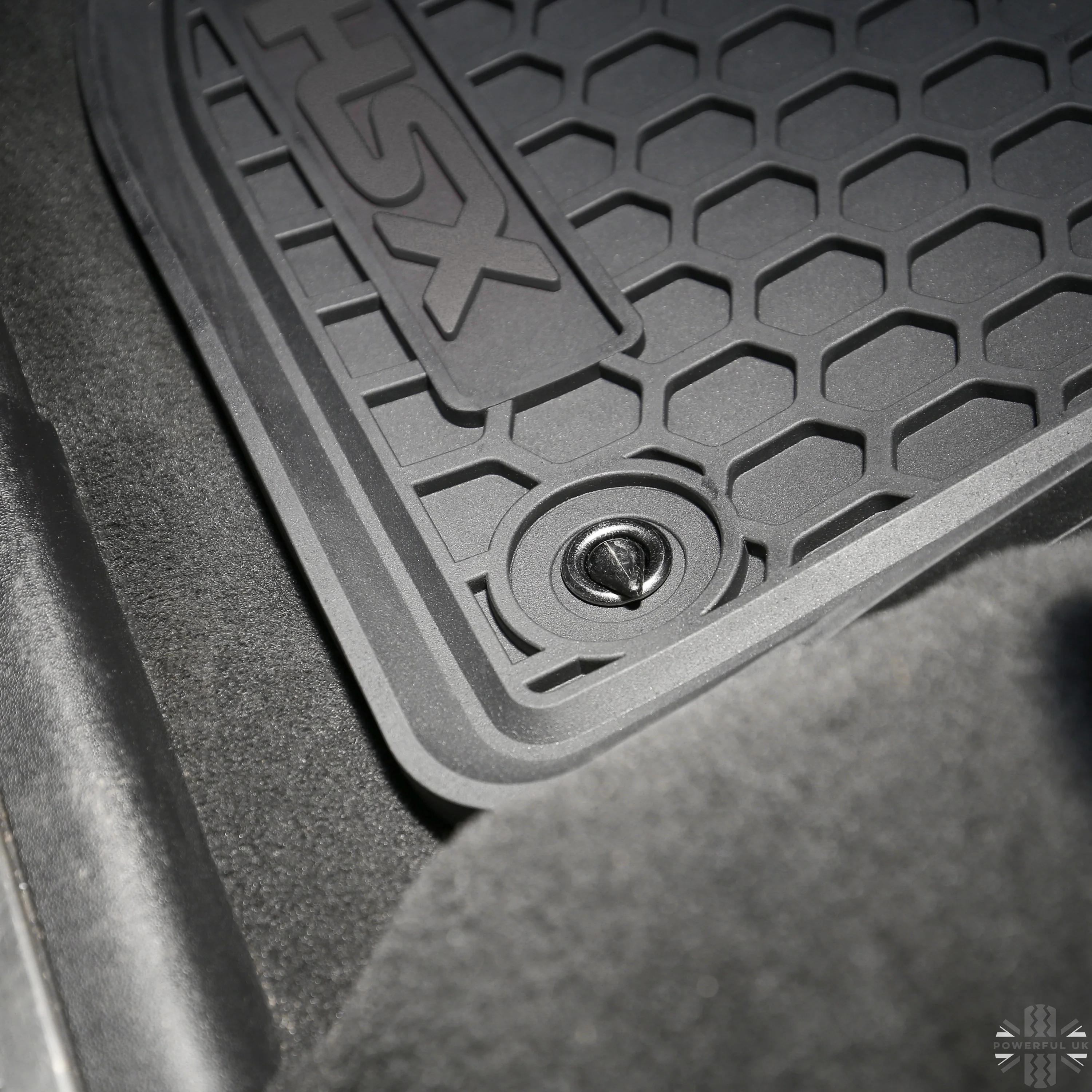 Rubber Floor Mats (Aftermarket) - RHD - for Range Rover Evoque (2011-18) SALOON - Image 3