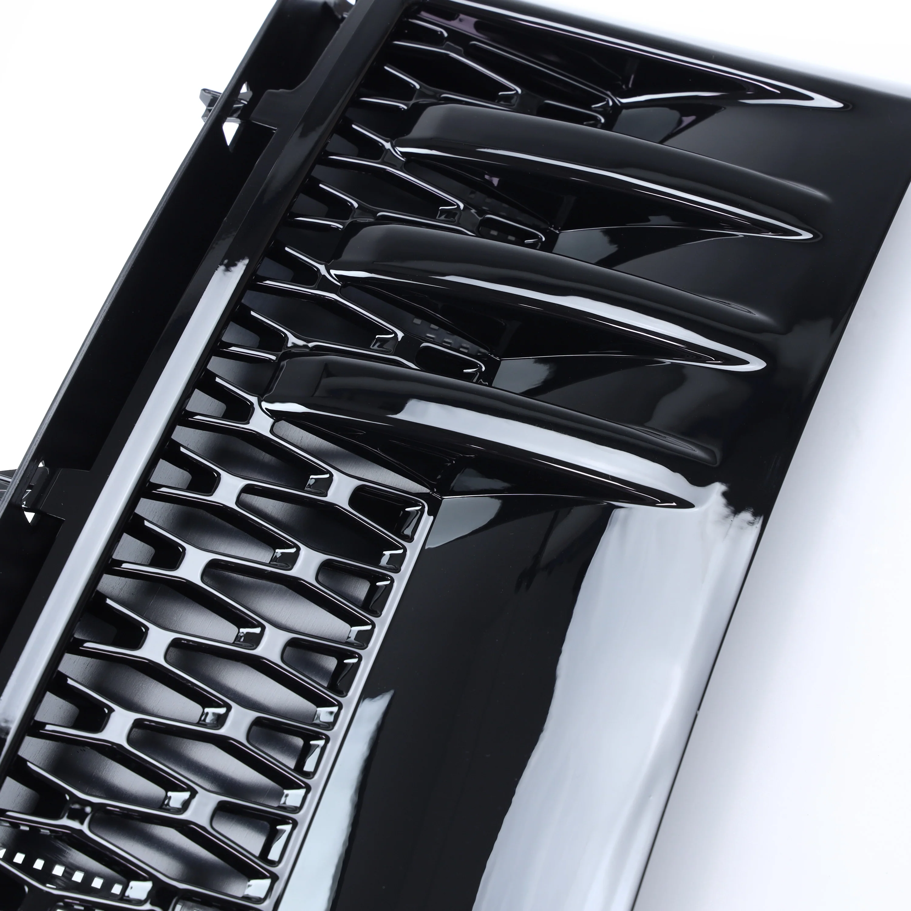Side Vents in All Gloss Black for Range Rover L322 - Image 4