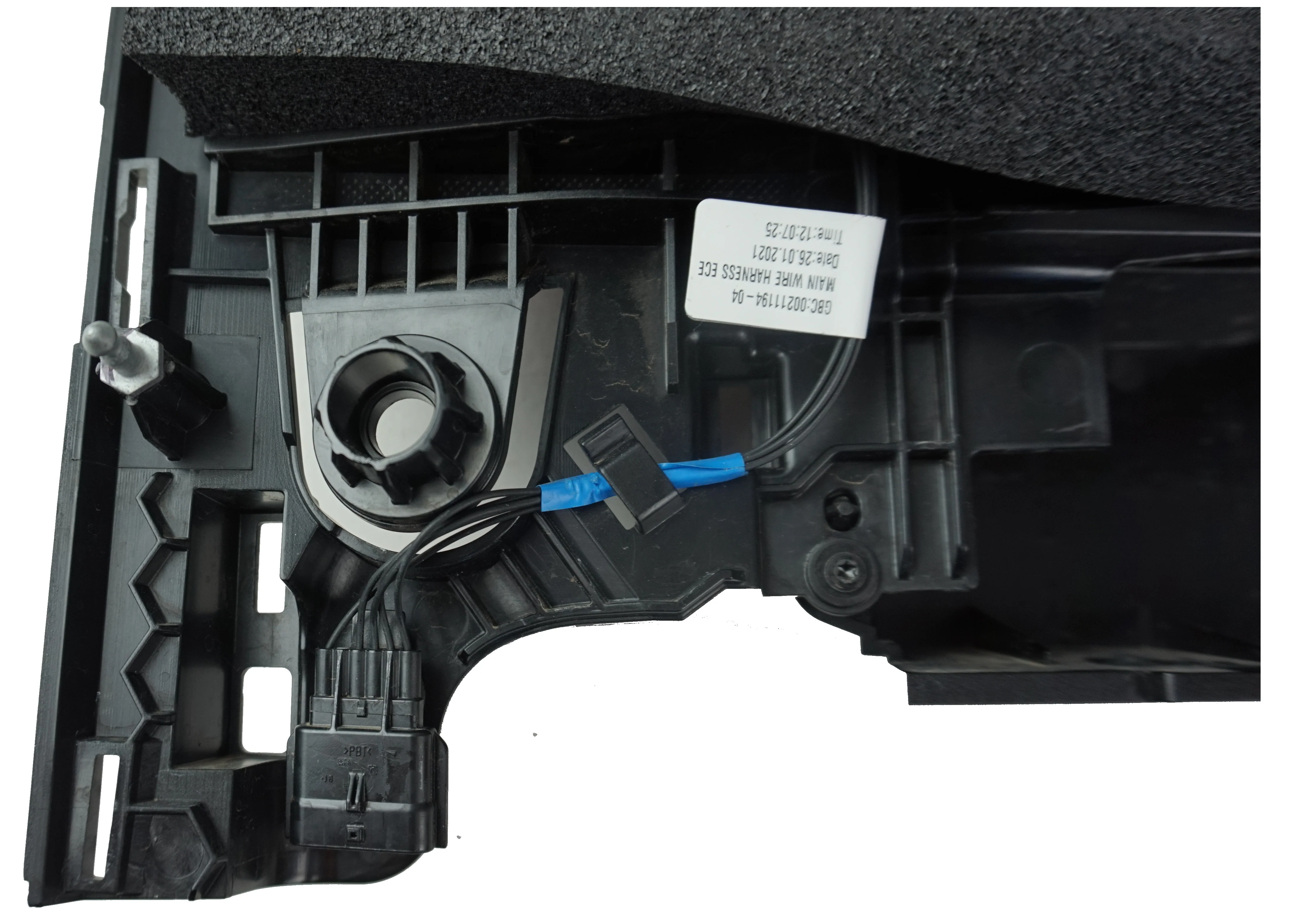 Standard UK Rear Light Assembly for Land Rover Defender L663 - LH (Used) - Image 5