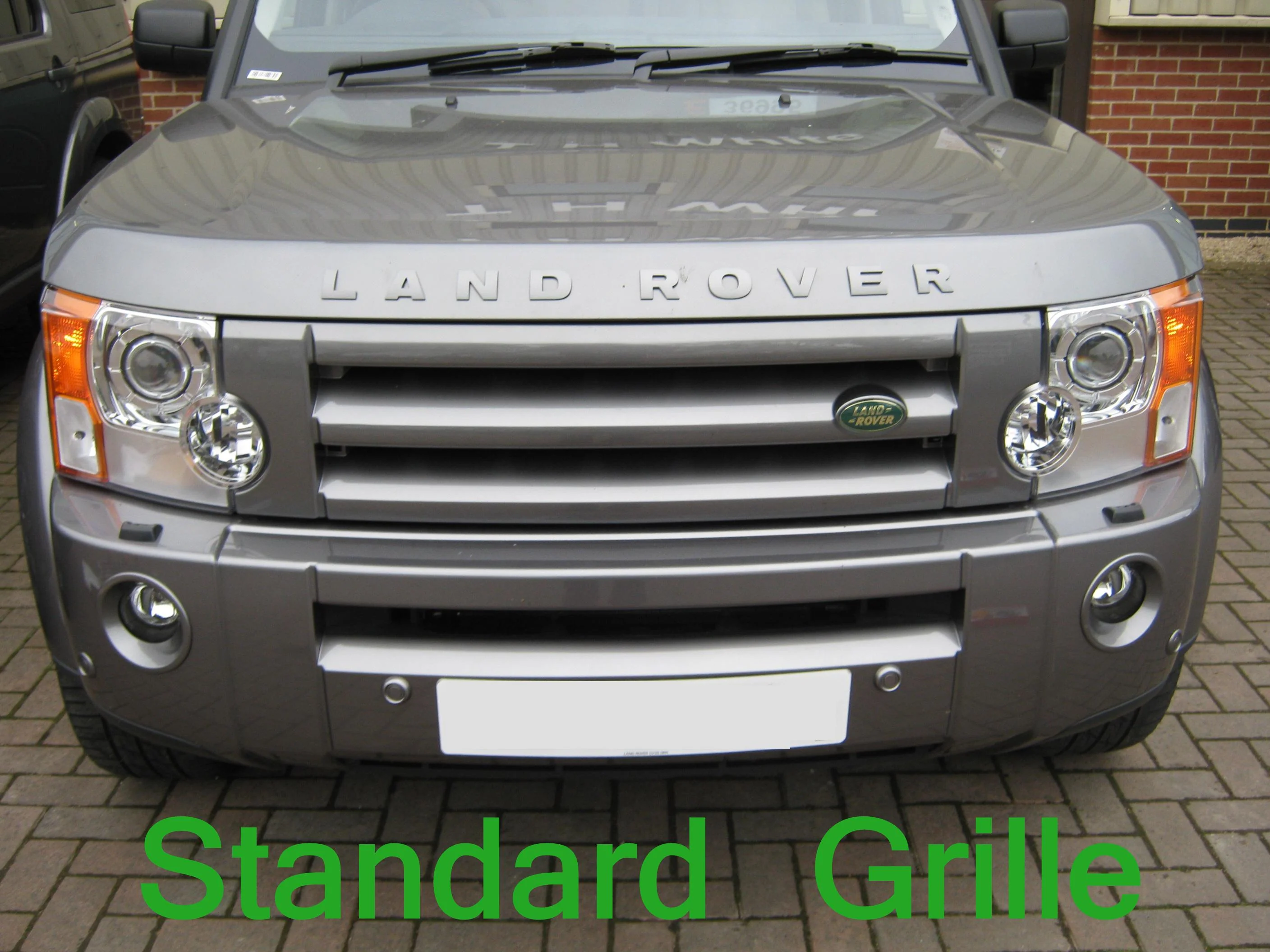 Supercharged Style Front Grille in Chrome for Land Rover Discovery 3 - Image 3