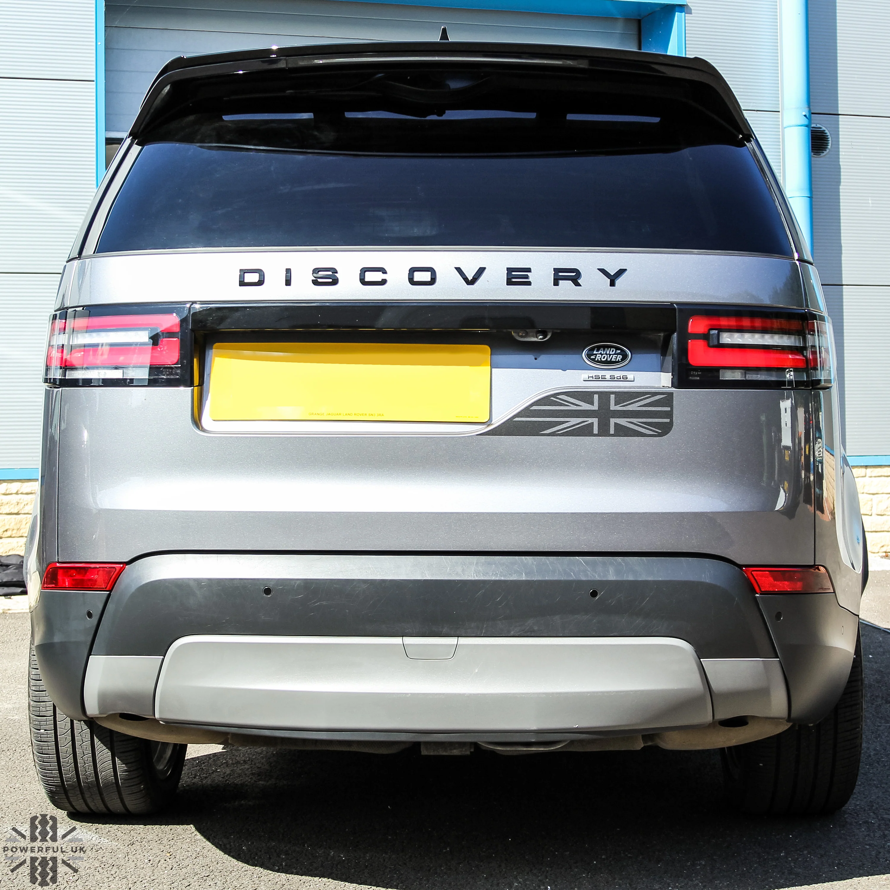 Tailgate Decal - Union Jack - Matt Black for Land Rover Discovery 5 - Image 8